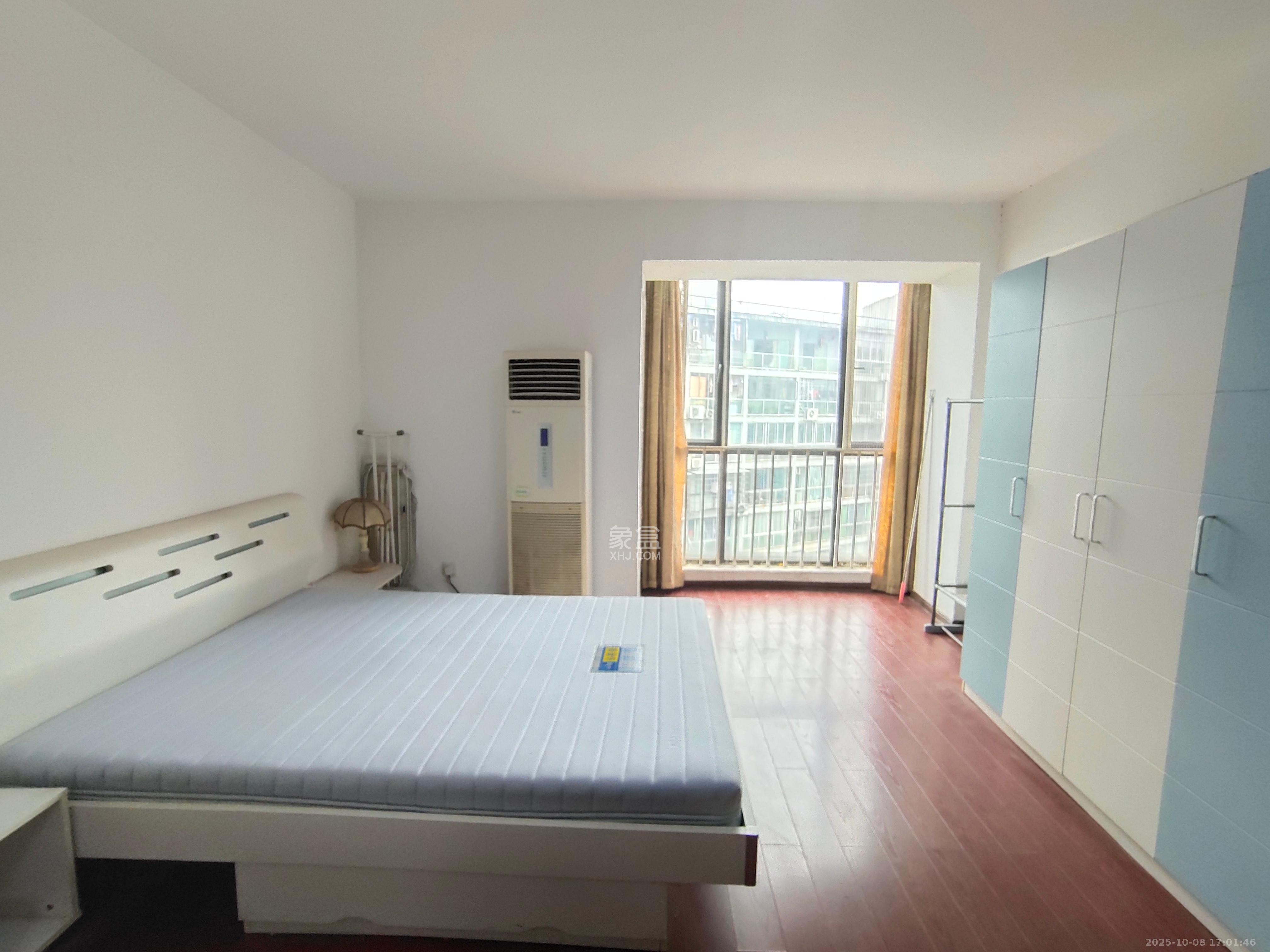 阳光100二期  1室1厅1卫    1500.0元/月室内图