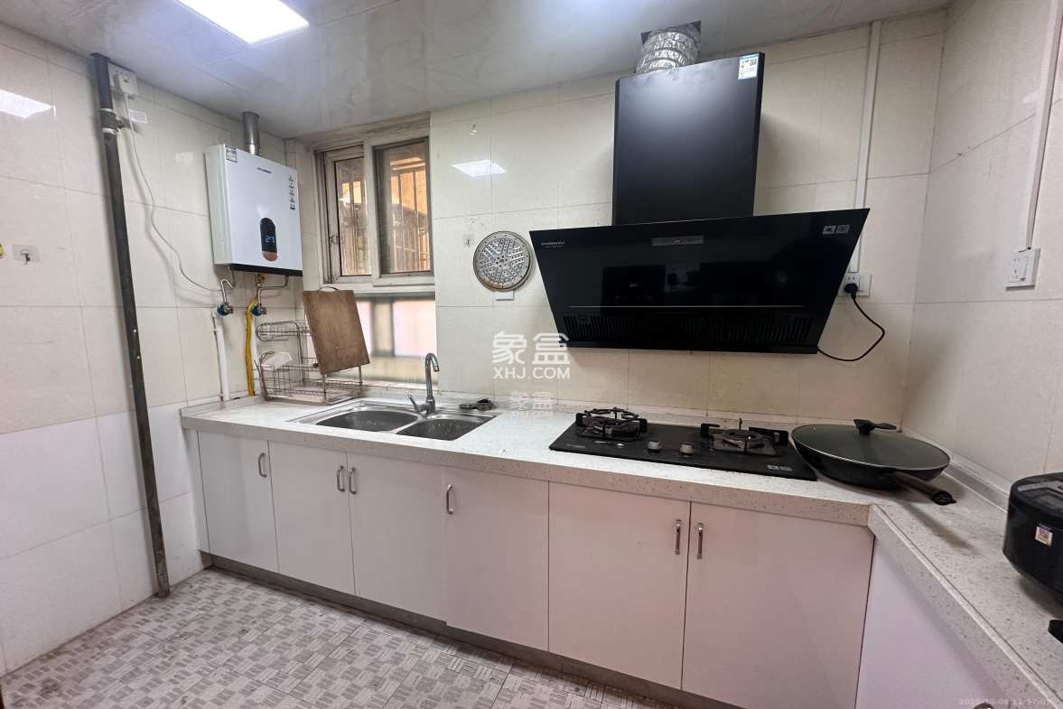 御景龙城 3室2厅2卫 1900.0元/月 御景龙城 3室2厅2卫 1900.0元/月室内图