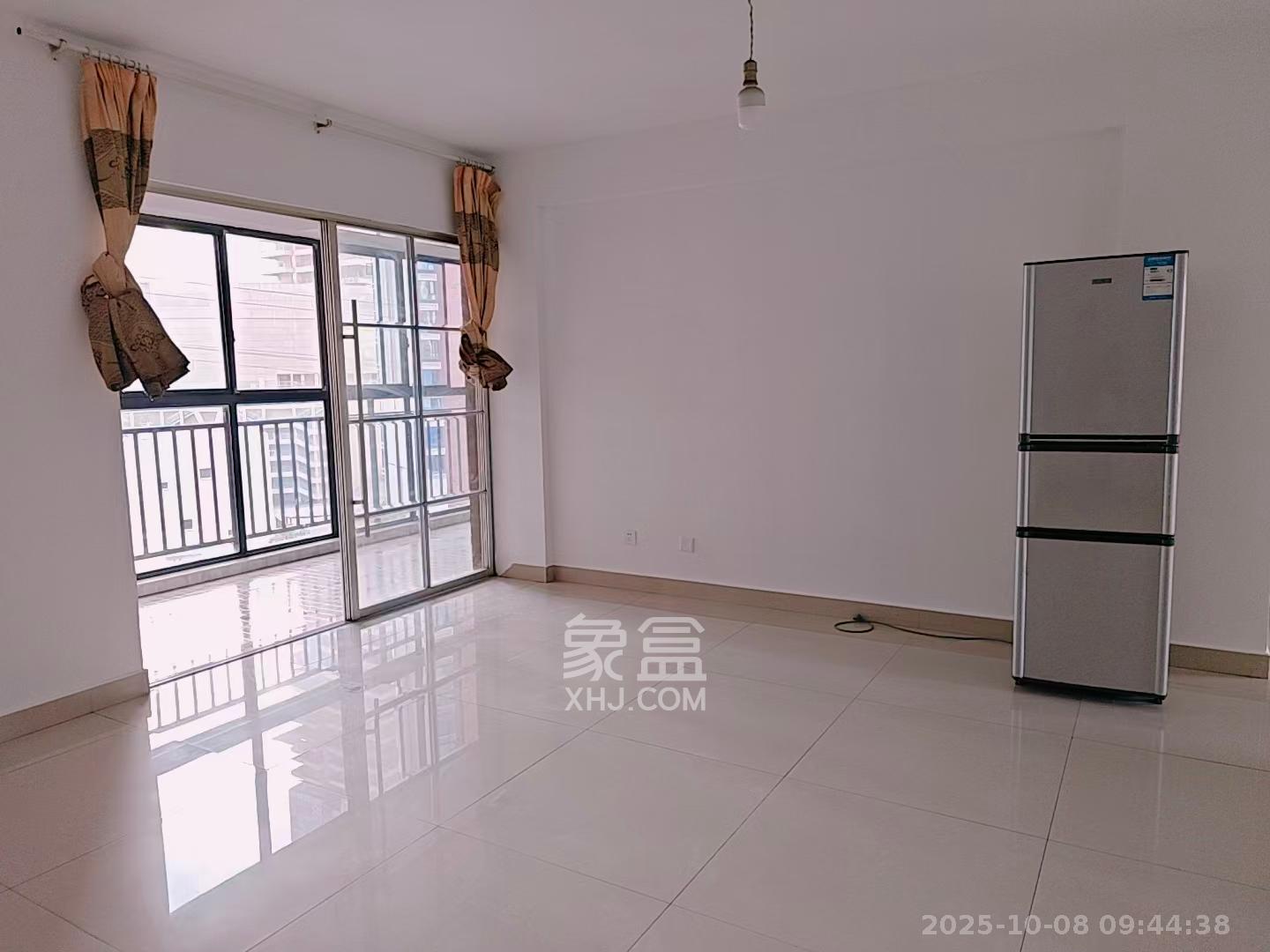 莲湖汽配城  3室2厅2卫    2000.0元/月 莲湖汽配城  3室2厅2卫    2000.0元/月