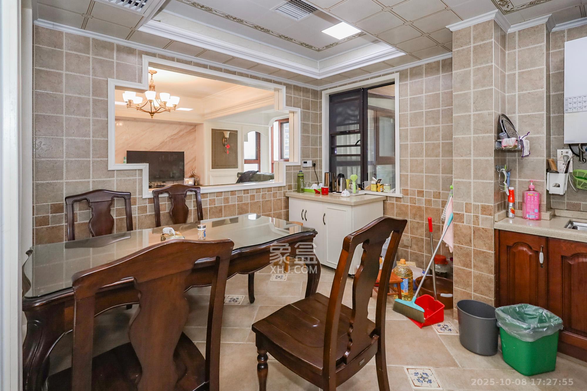 钰龙天下二期（钰龙佳园）  5室2厅2卫    292.0万其他