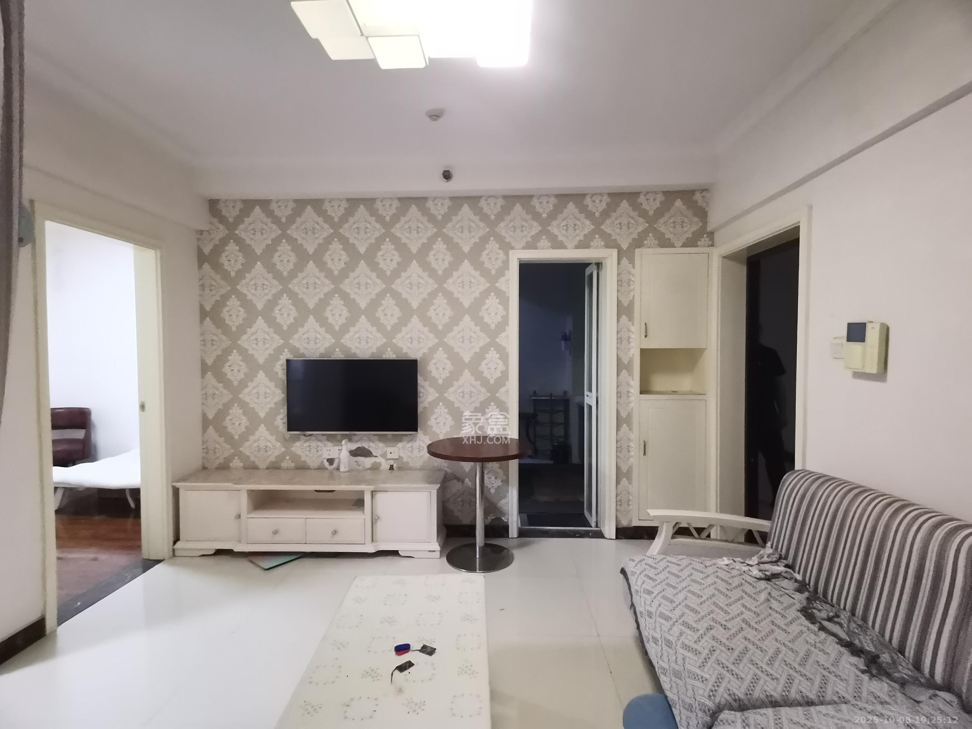 中建芙蓉工社 2室1厅1卫 1700.0元/月 中建芙蓉工社 2室1厅1卫 1700.0元/月室内图