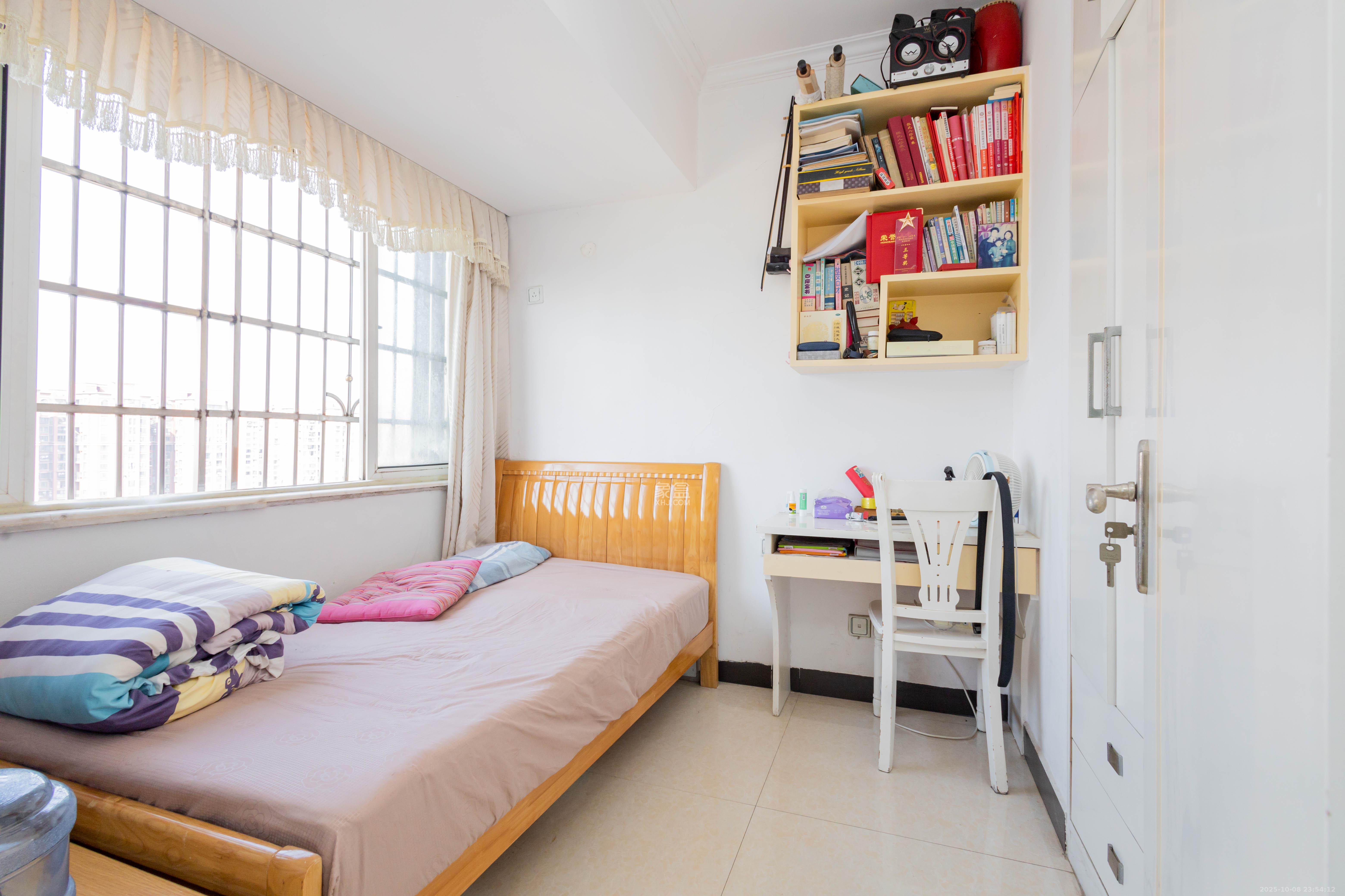 未来蜂巢 3室2厅1卫 34.8万 未来蜂巢 3室2厅1卫 34.8万卧室