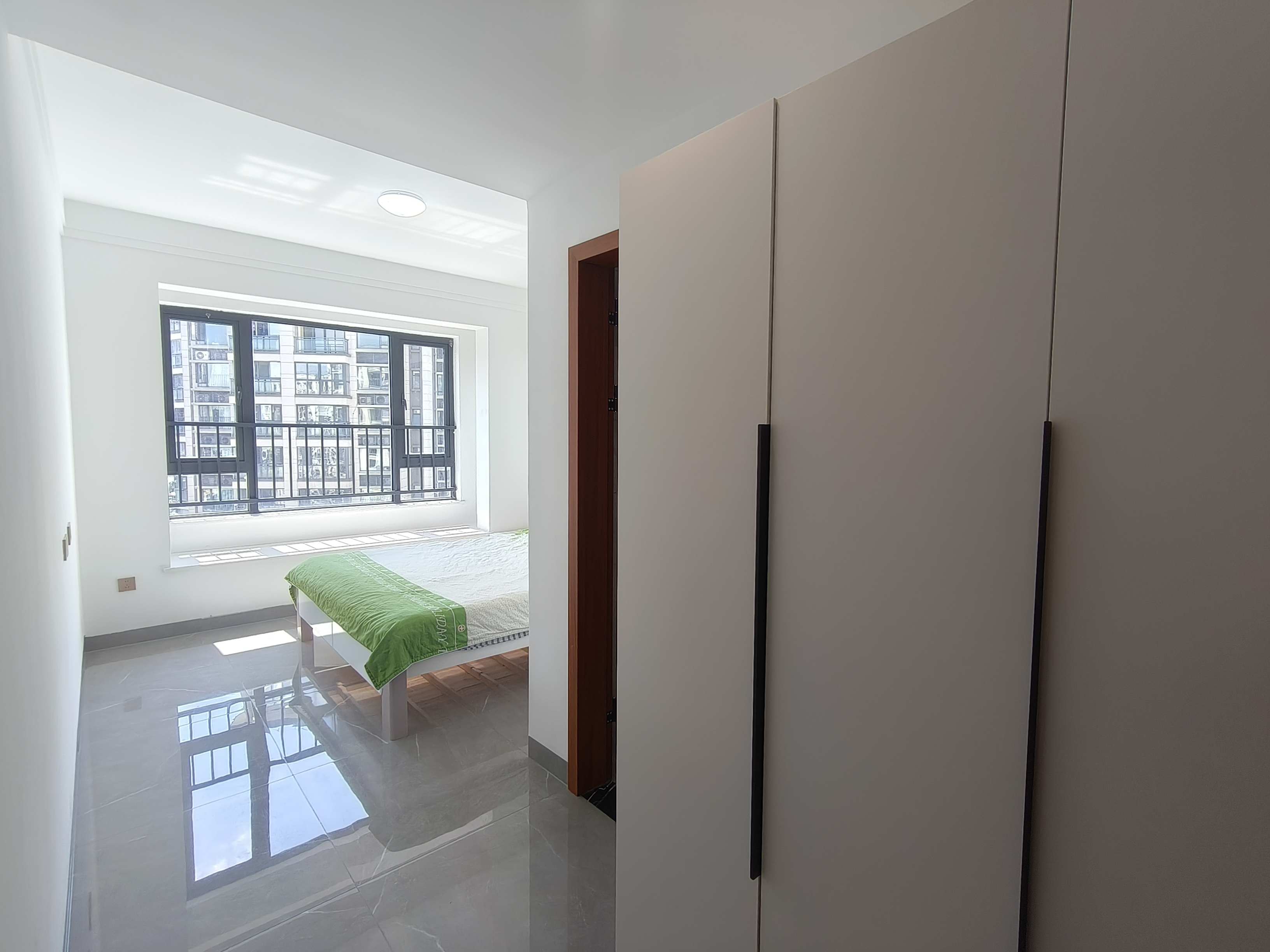 蓝宝凤鸣兰曦  3室2厅2卫    2800.0元/月室内图