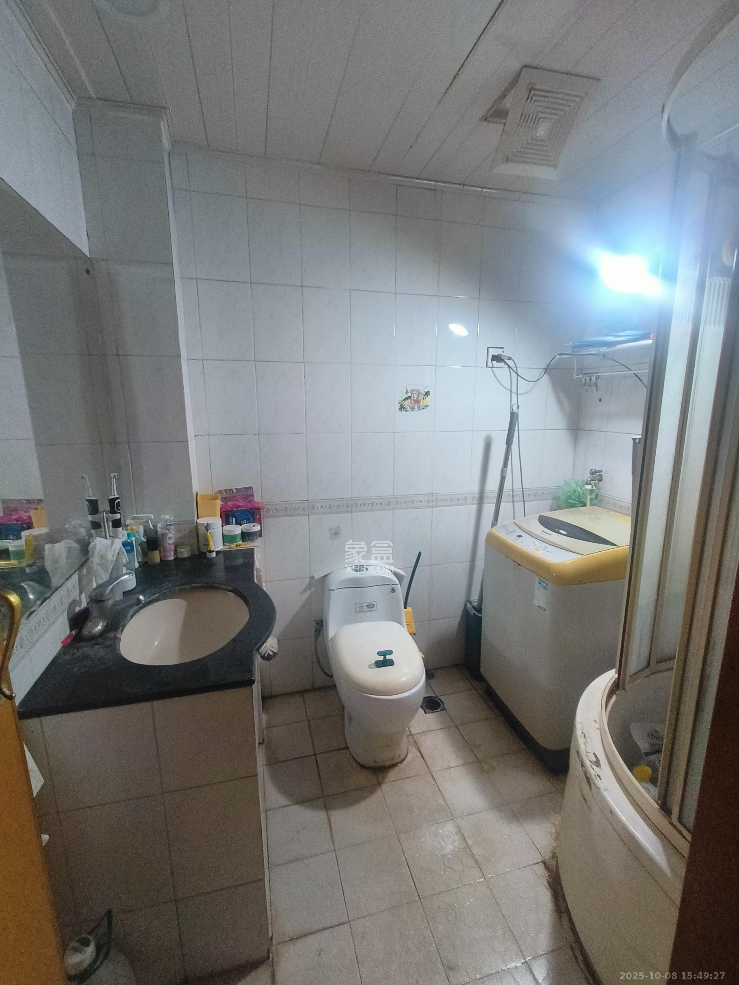 天韵家园  3室2厅1卫    1500.0元/月室内图