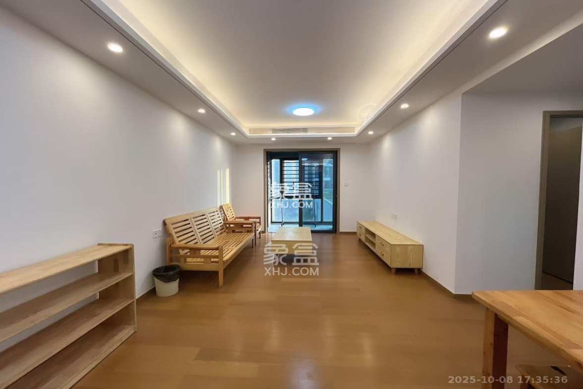 清控湖山雅居北区  3室2厅1卫    1800.0元/月 清控湖山雅居北区  3室2厅1卫    1800.0元/月室内图