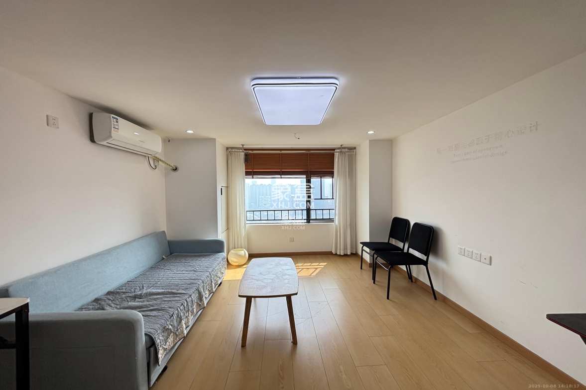 梅溪悦章 2室1厅1卫 2400.0元/月 梅溪悦章 2室1厅1卫 2400.0元/月室内图