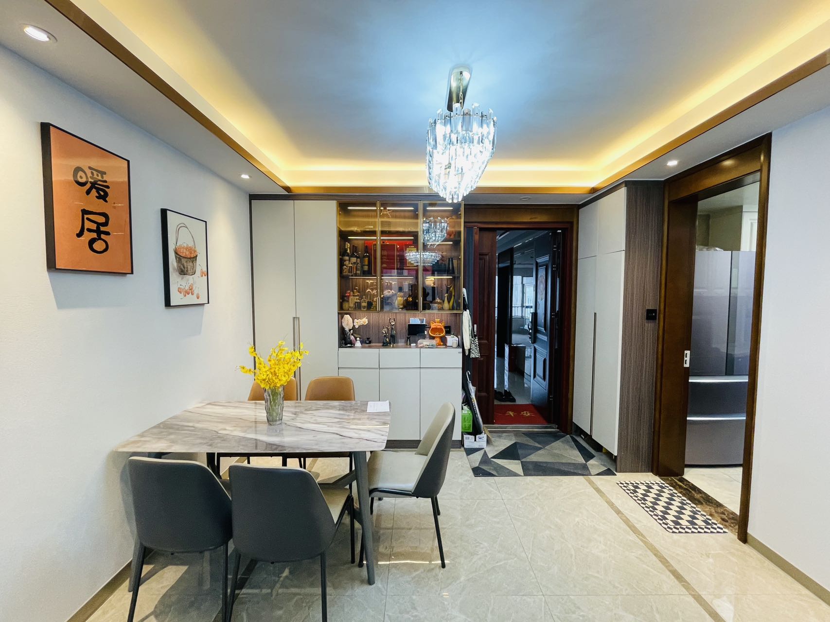 荣盛碧桂园铂悦府  3室2厅2卫    2800.0元/月 荣盛碧桂园铂悦府  3室2厅2卫    2800.0元/月室内图