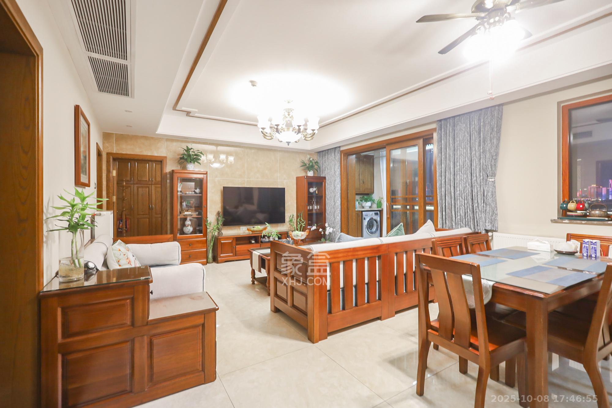 世茂外滩里(世茂铂翠湾三期)  4室2厅2卫    410.0万 世茂外滩里(世茂铂翠湾三期)  4室2厅2卫    410.0万