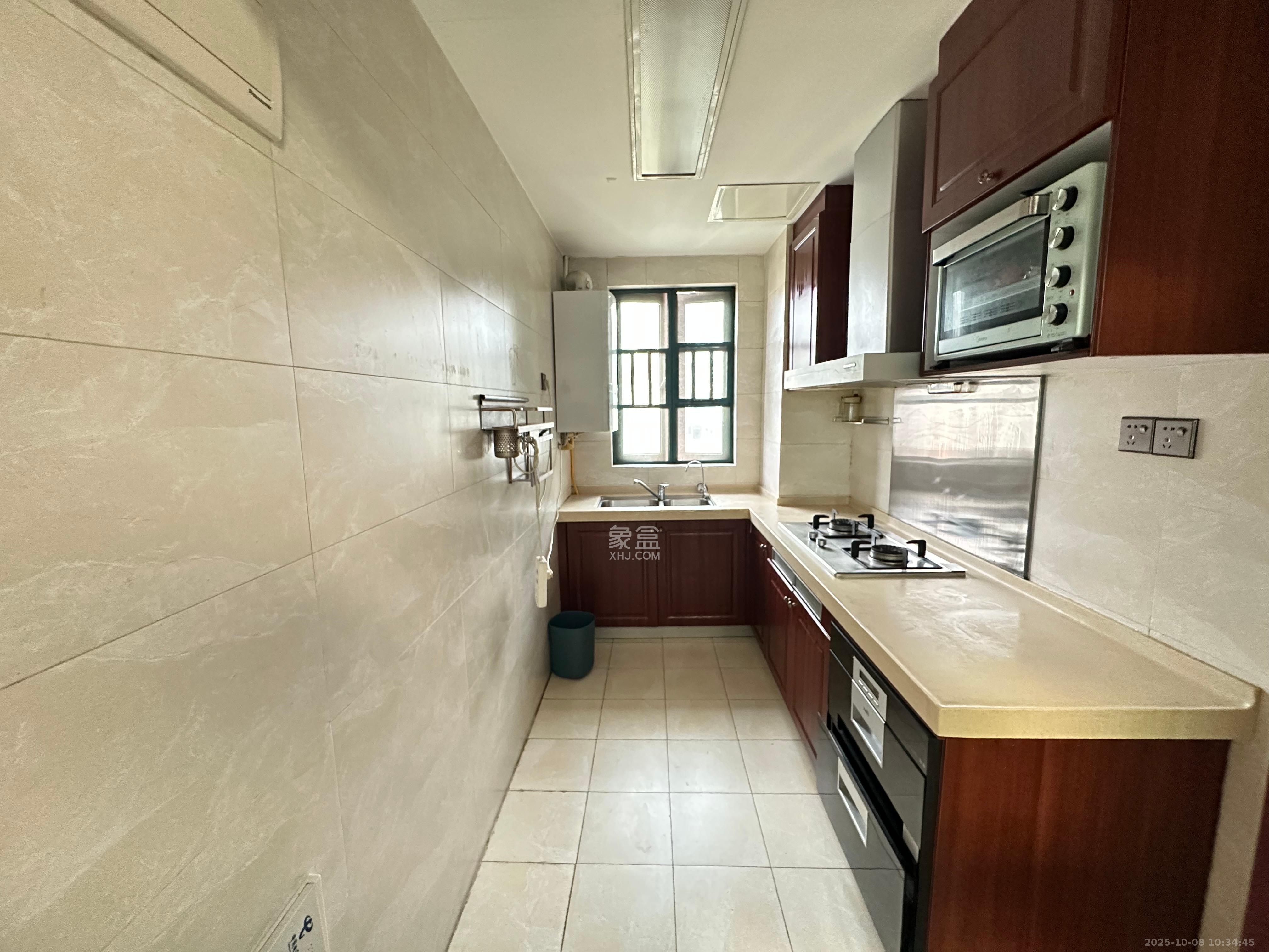 恒大御景湾  3室2厅2卫    4000.0元/月 恒大御景湾  3室2厅2卫    4000.0元/月室内图