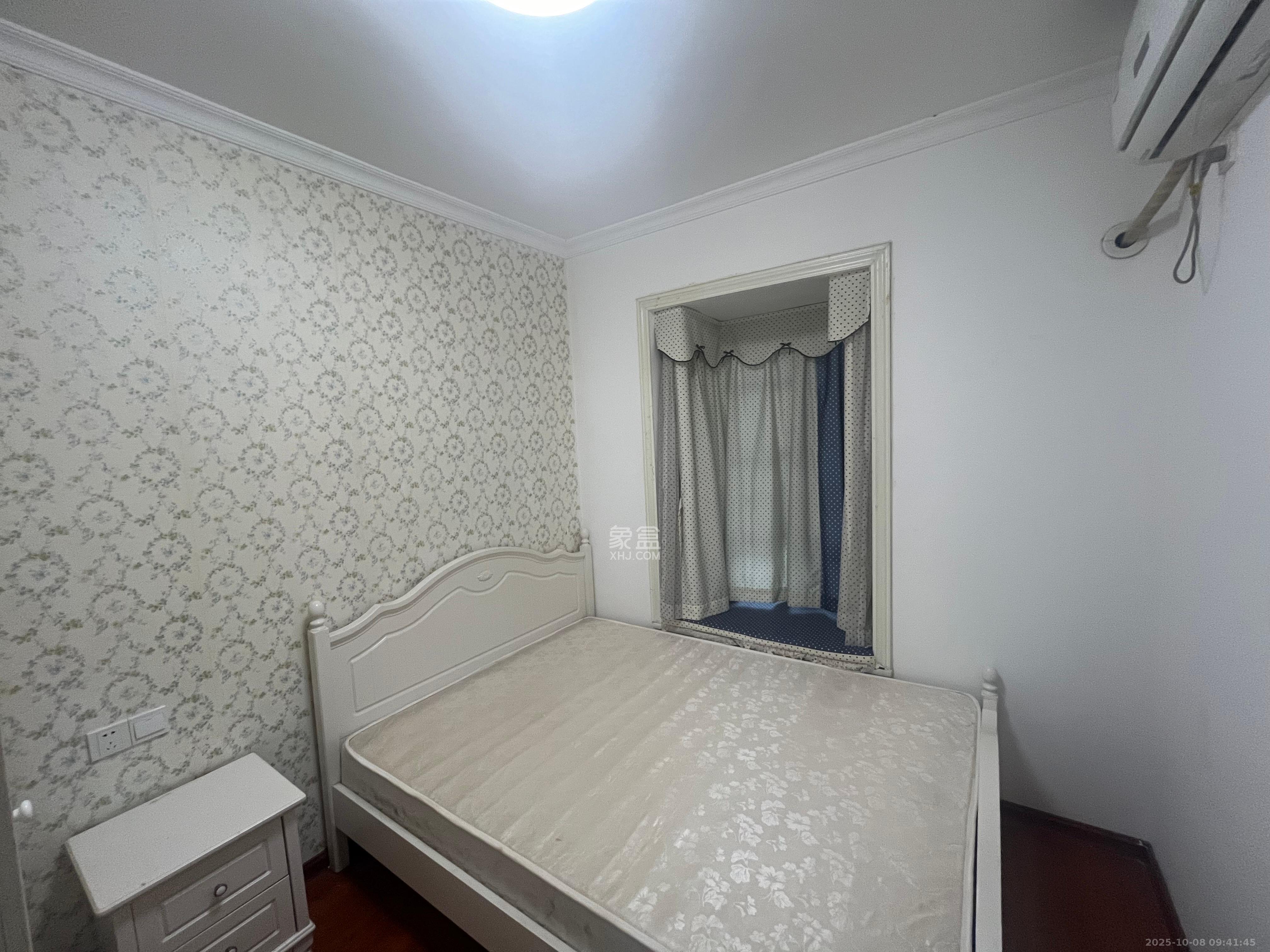 金科时代中心  2室1厅1卫    2200.0元/月室内图