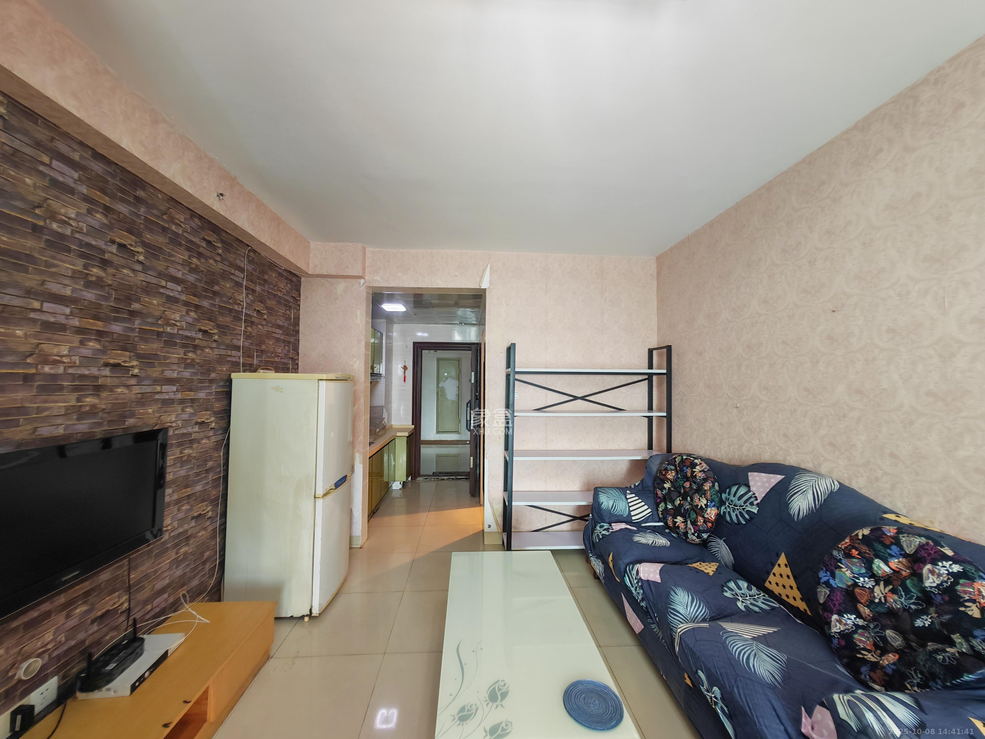 湘府东苑  1室1厅1卫    1200.0元/月 湘府东苑  1室1厅1卫    1200.0元/月室内图