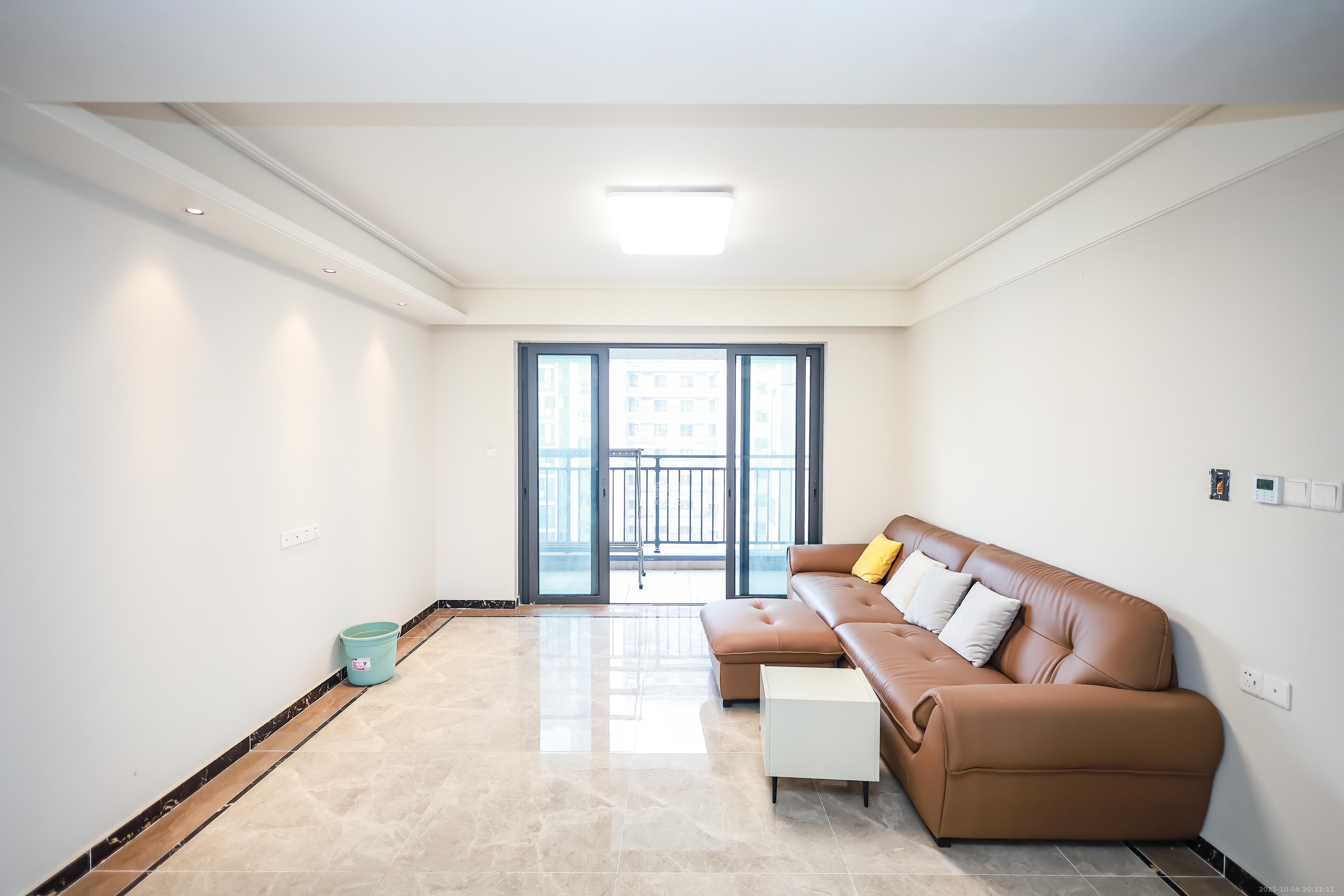 保利恒伟时光印象  4室2厅2卫    136.0万