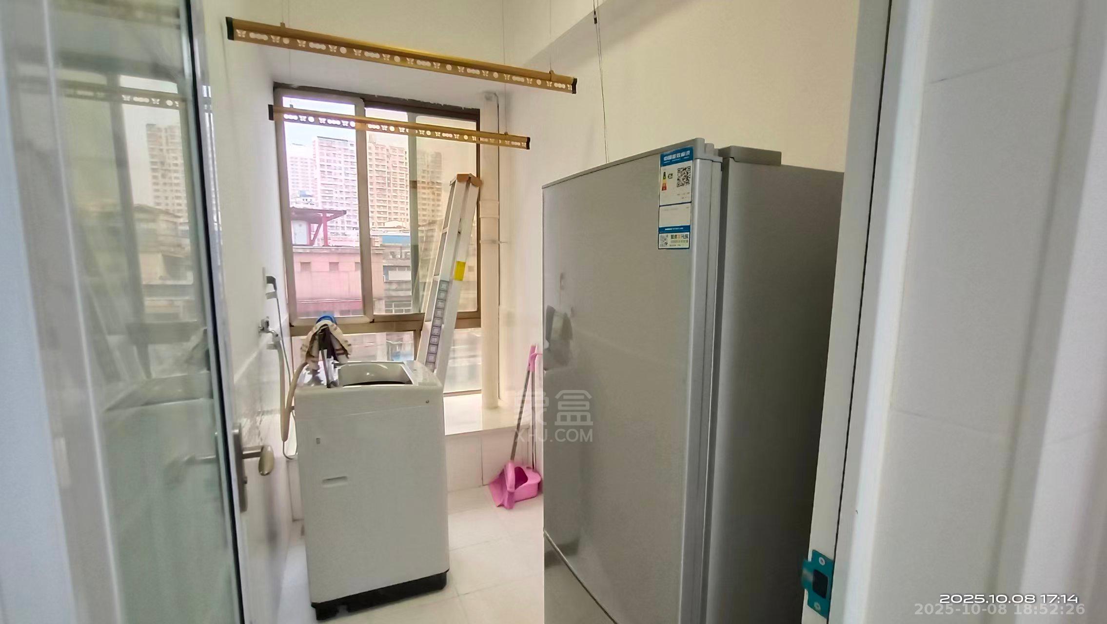 现代城 1室1厅1卫 1200.0元/月 现代城 1室1厅1卫 1200.0元/月室内图