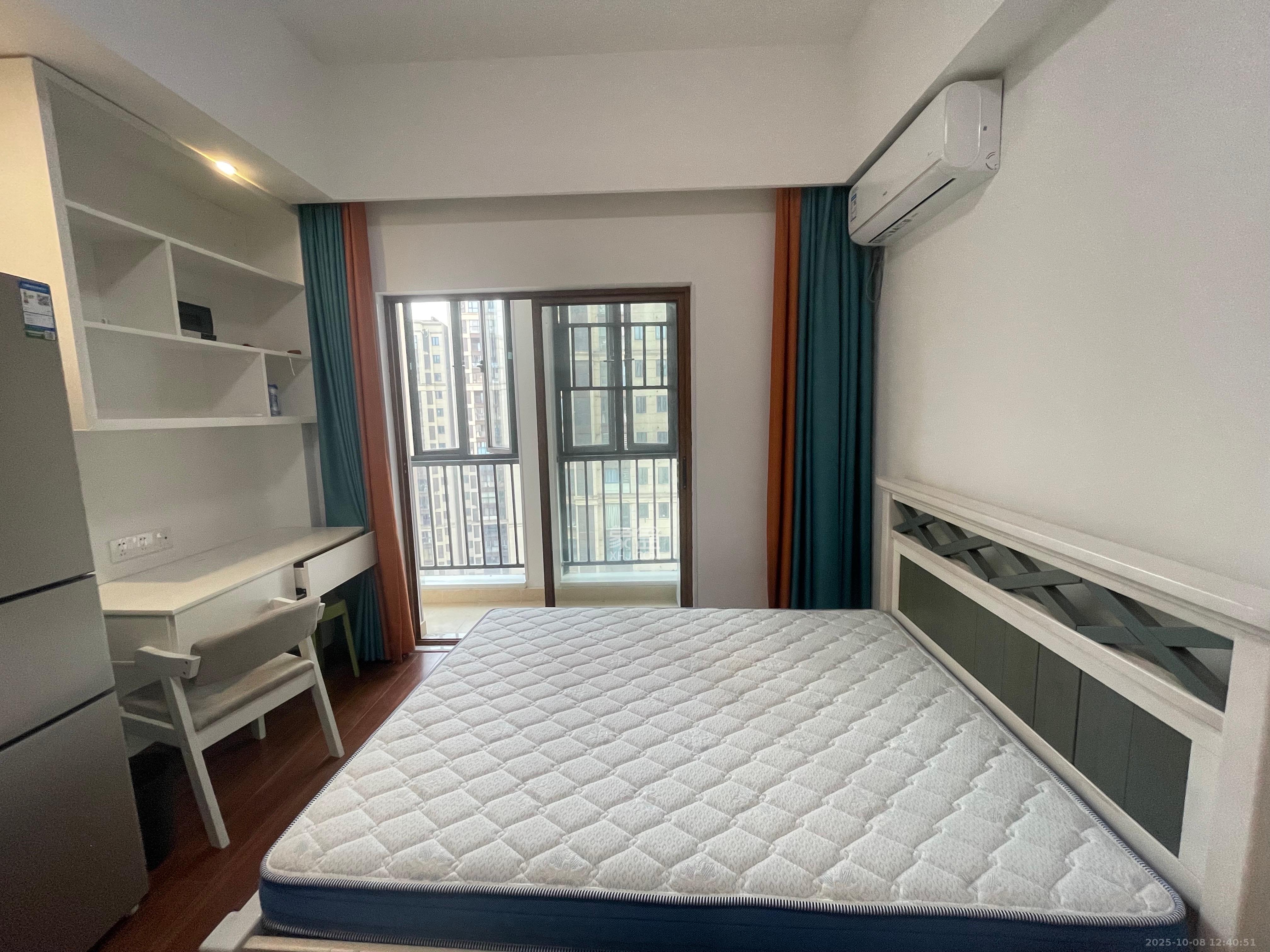 荣泰广场 1室0厅0卫 1100.0元/月 荣泰广场 1室0厅0卫 1100.0元/月室内图