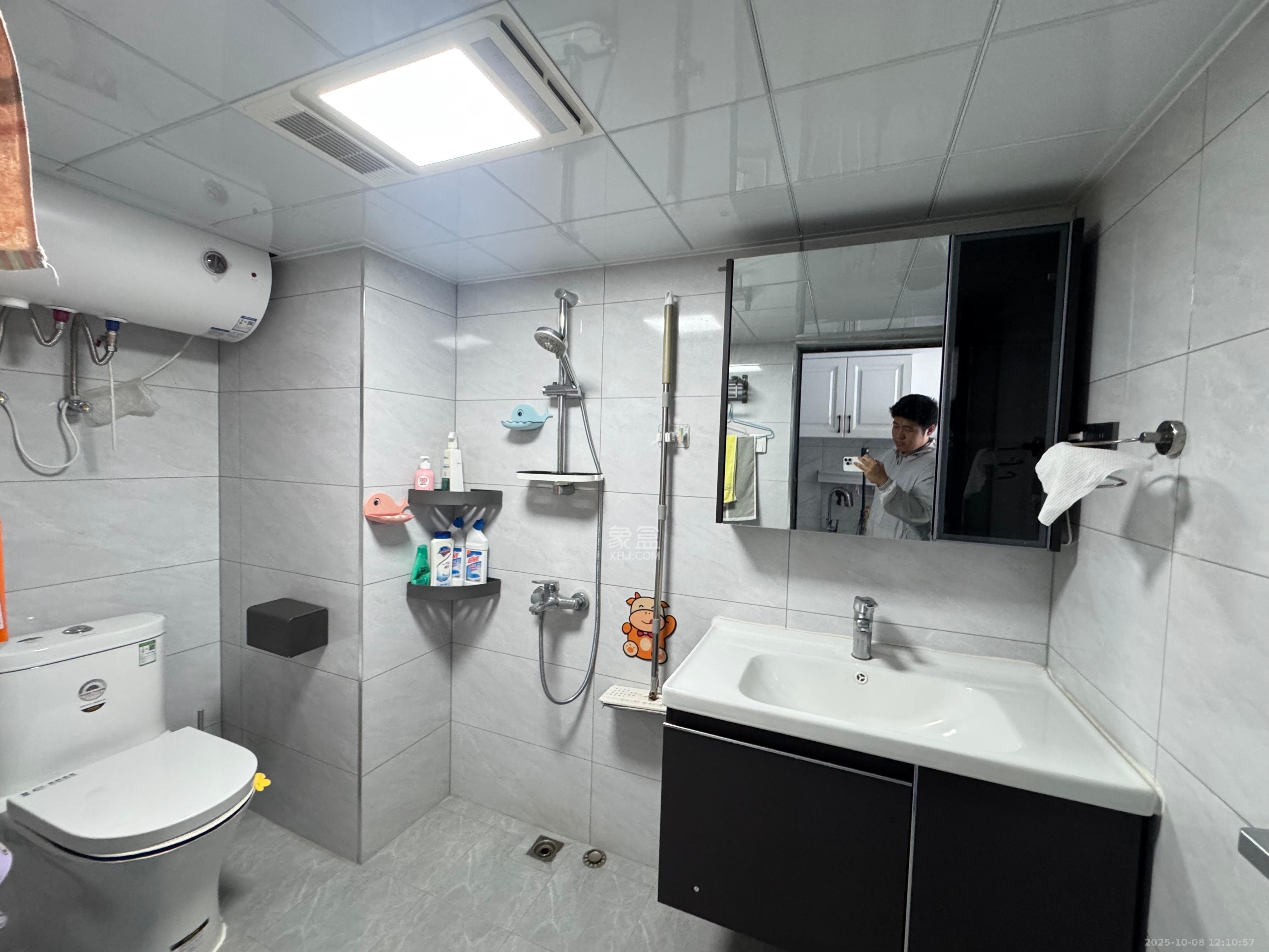 佳兆业云顶都汇  2室1厅1卫    1900.0元/月 佳兆业云顶都汇  2室1厅1卫    1900.0元/月室内图