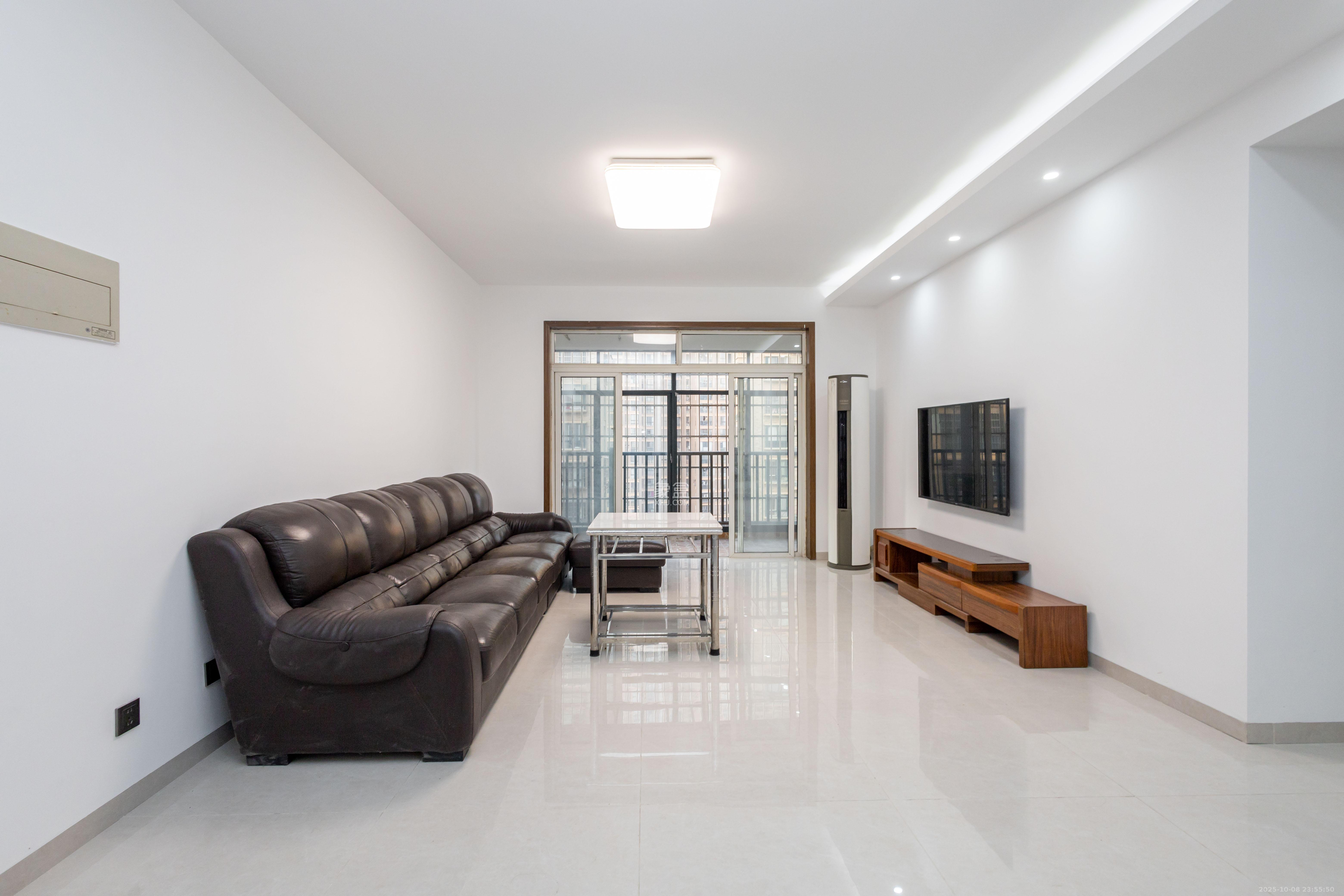 博雅湘水湾  3室2厅1卫    65.8万