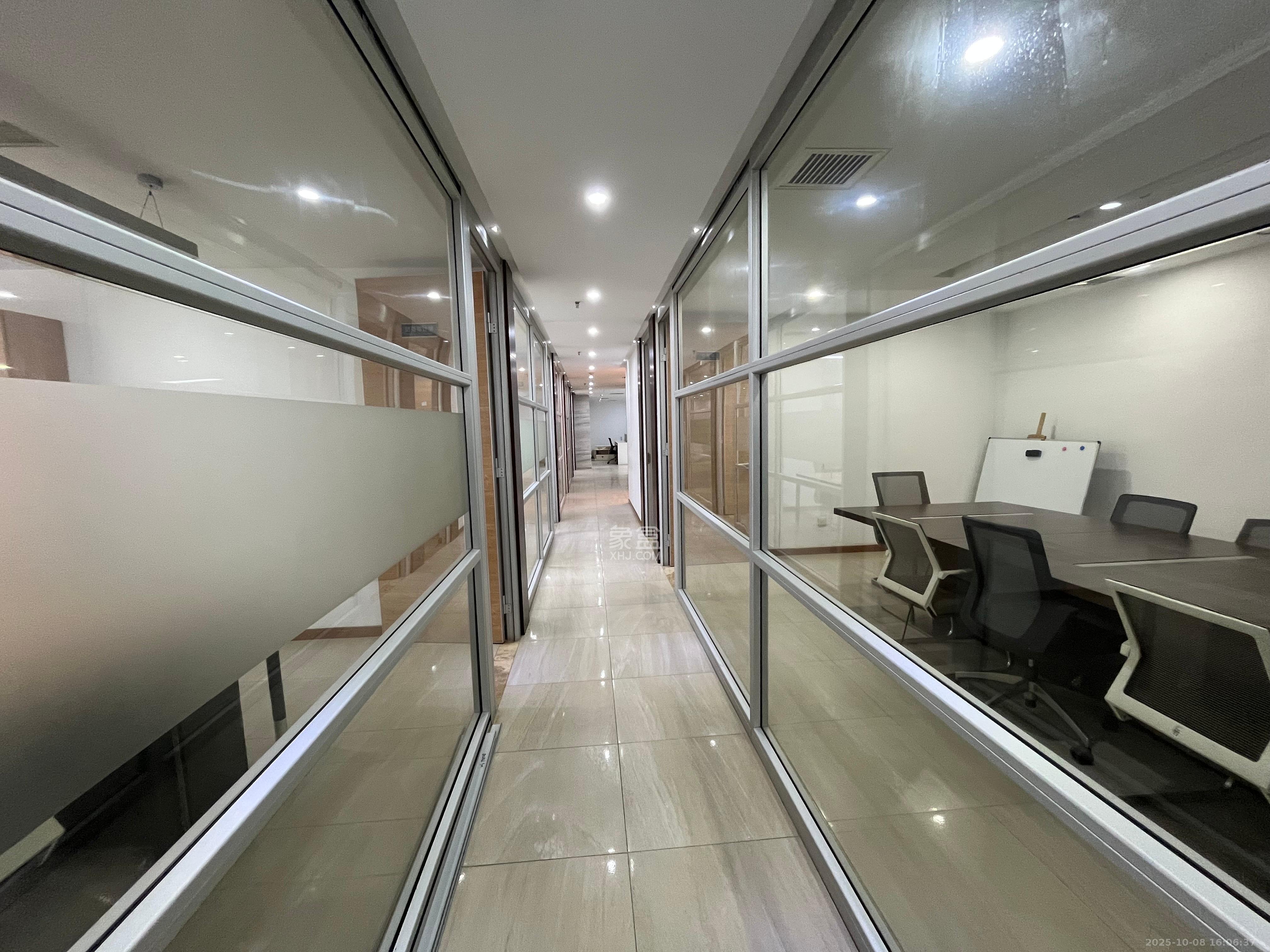 新世纪大厦  9室0厅0卫    13800.0元/月 新世纪大厦  9室0厅0卫    13800.0元/月