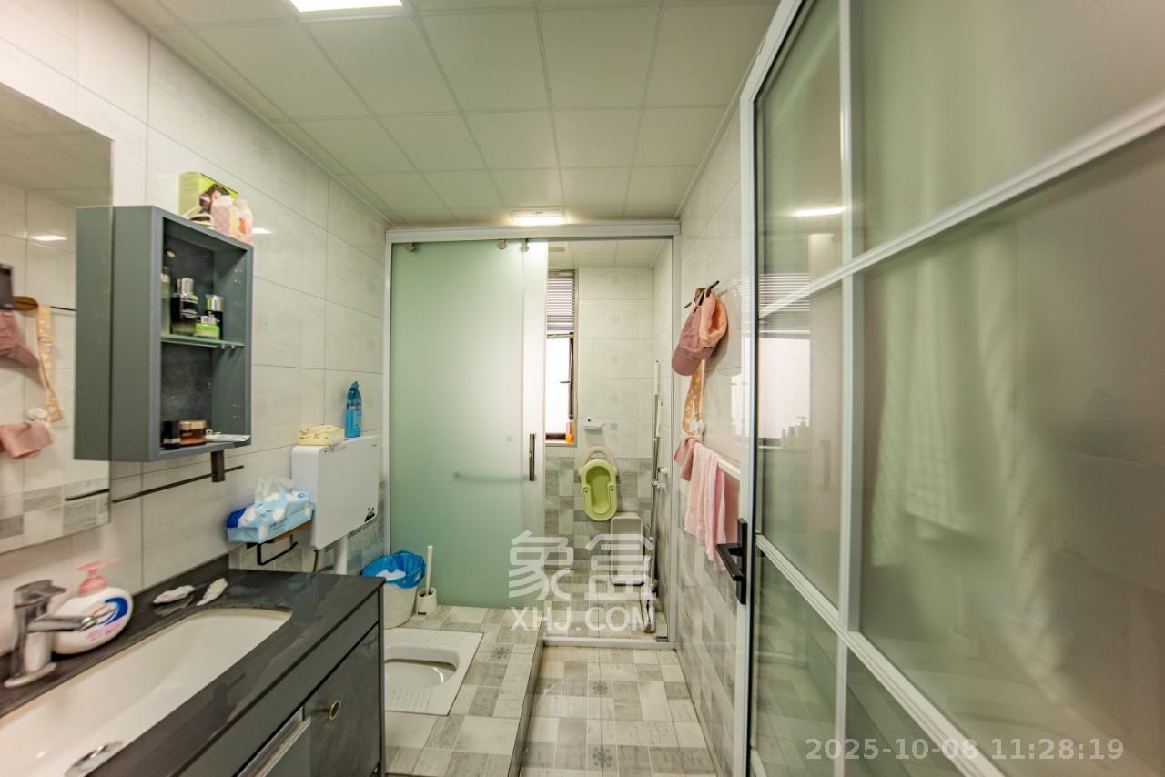 中海国际四期  4室2厅2卫    3000.0元/月室内图