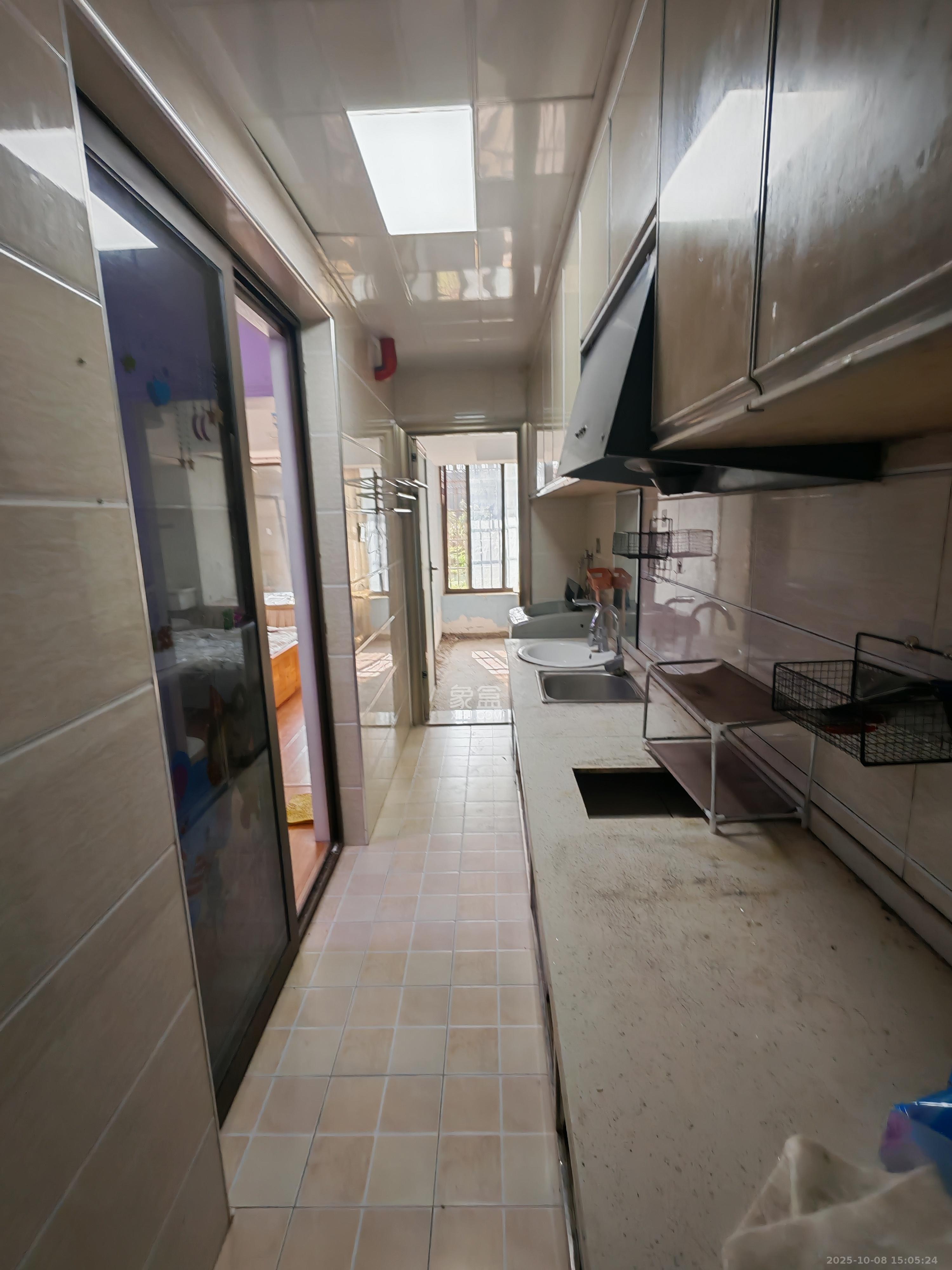 绿地公馆(绿地名邸) 1室1厅1卫 1150.0元/月 绿地公馆(绿地名邸) 1室1厅1卫 1150.0元/月室内图