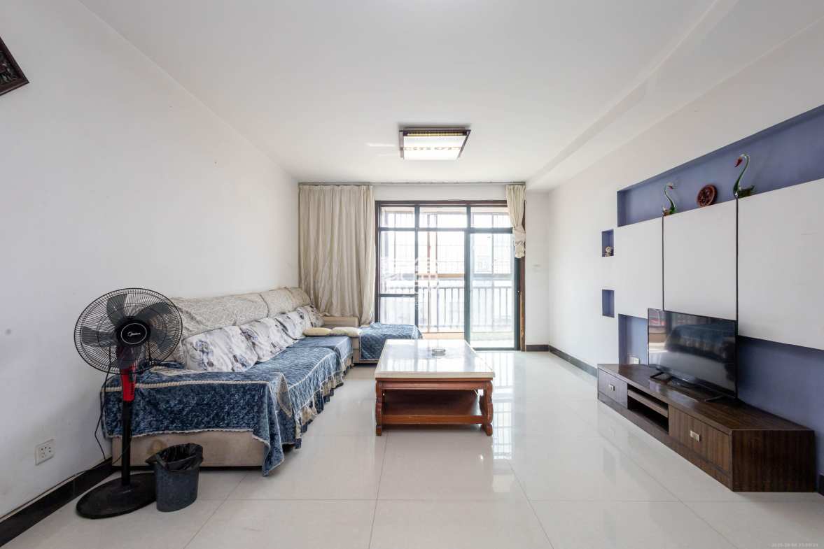 东业早安星城 3室2厅1卫 57.0万 东业早安星城 3室2厅1卫 57.0万客厅