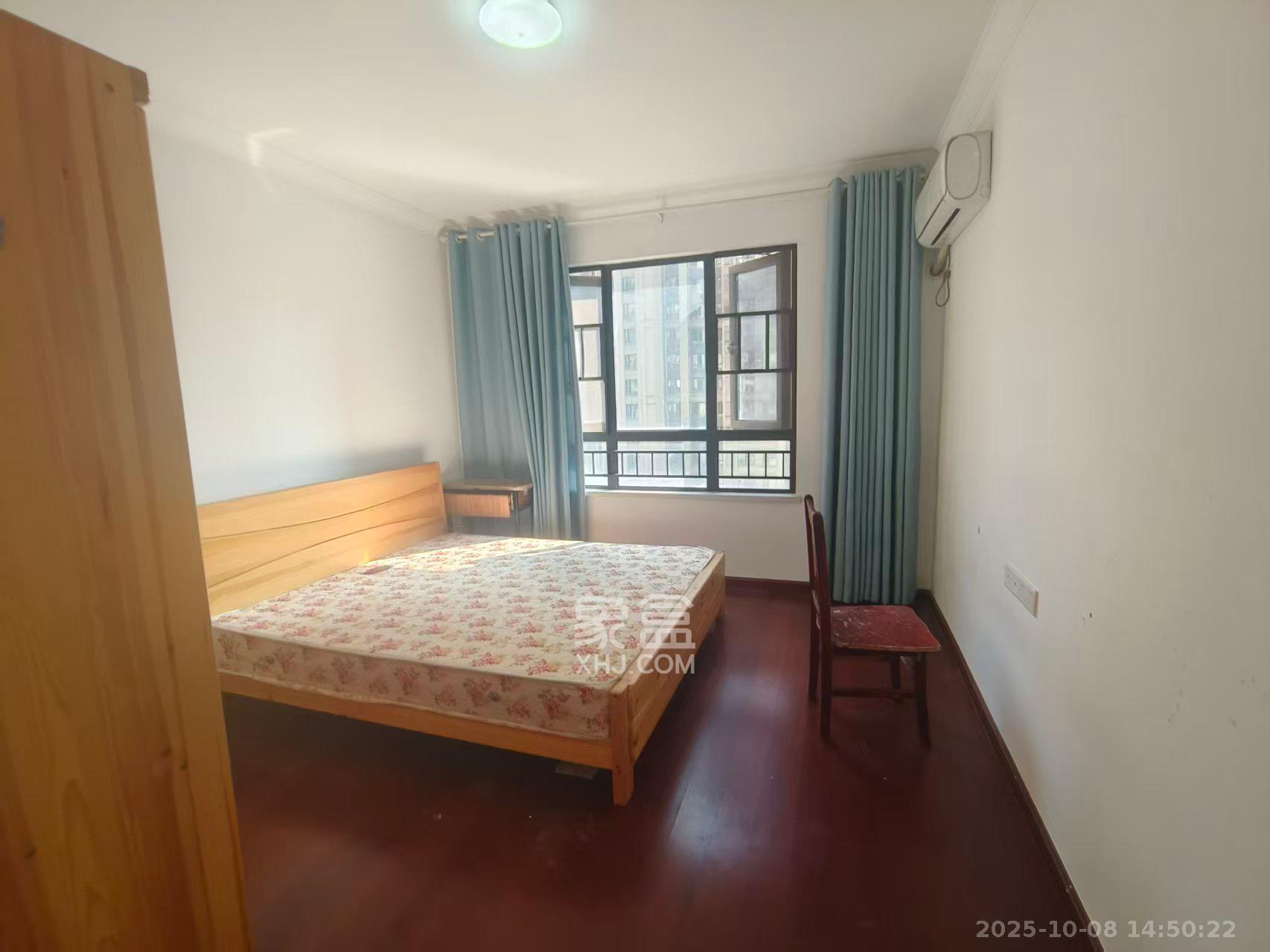 中海国际二期  3室2厅2卫    2300.0元/月 中海国际二期  3室2厅2卫    2300.0元/月