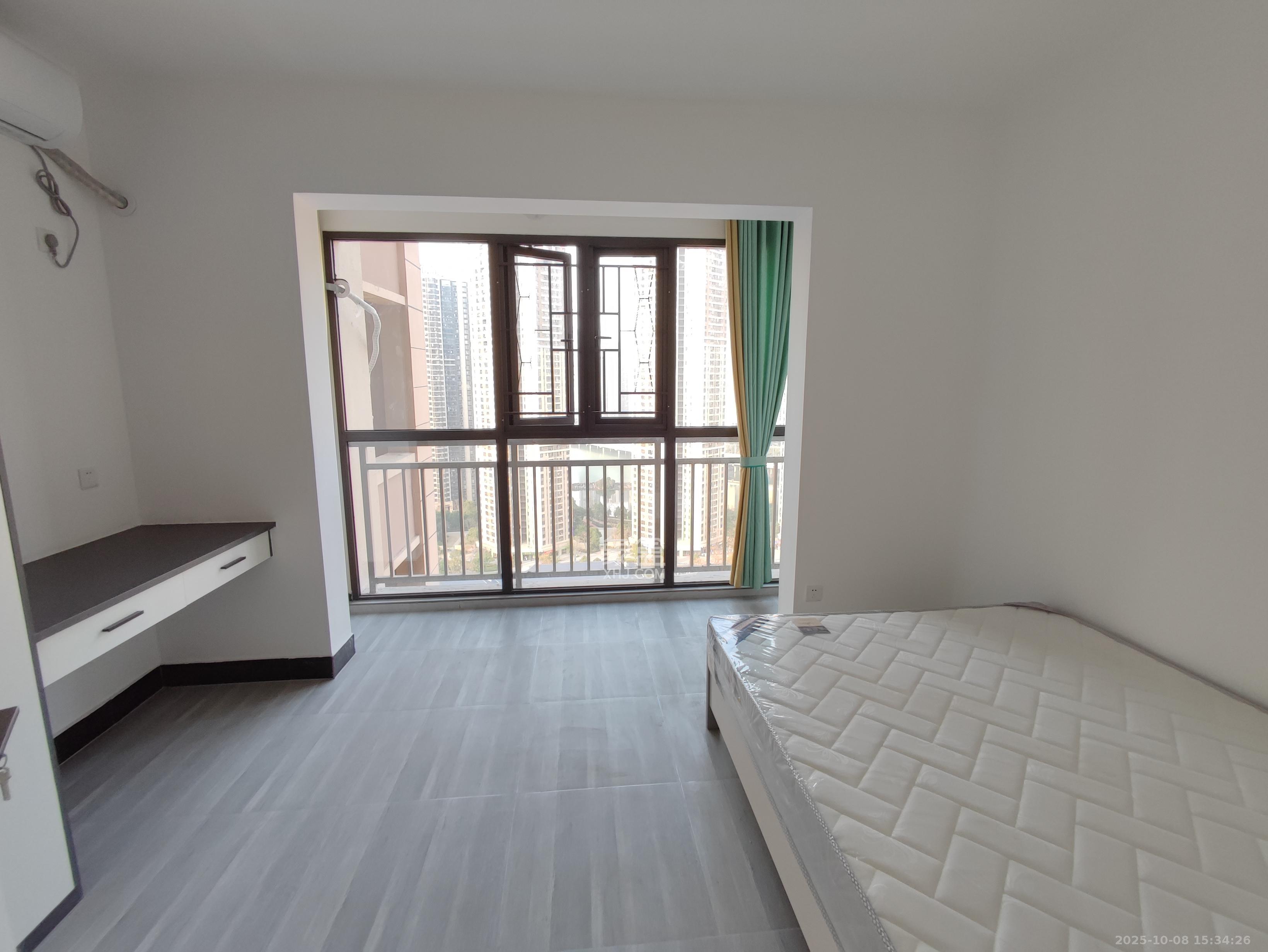 世茂铂翠湾一期 4室2厅1卫 3680.0元/月 世茂铂翠湾一期 4室2厅1卫 3680.0元/月室内图