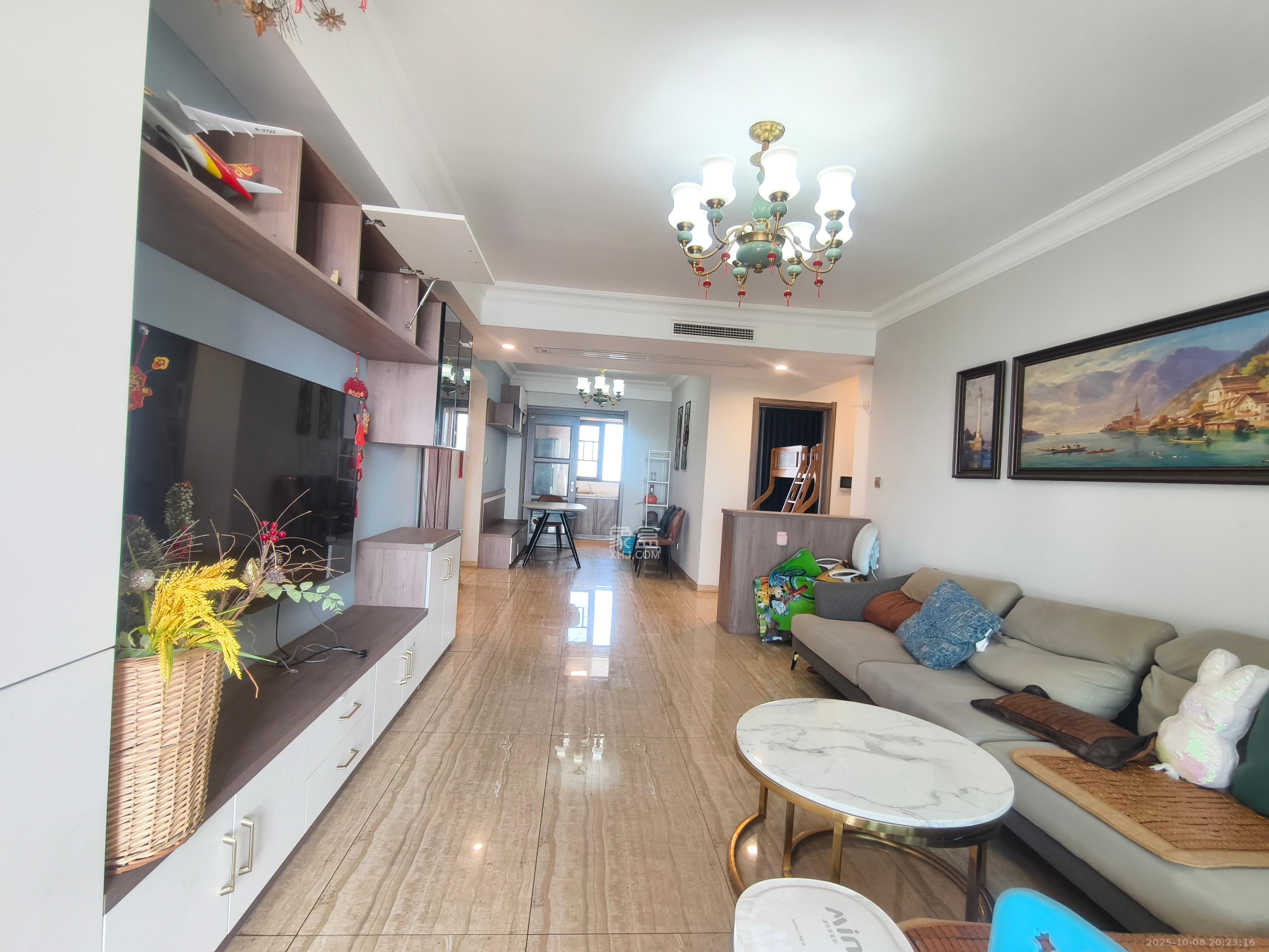 碧桂园星城首府 3室2厅2卫 2800.0元/月 碧桂园星城首府 3室2厅2卫 2800.0元/月室内图