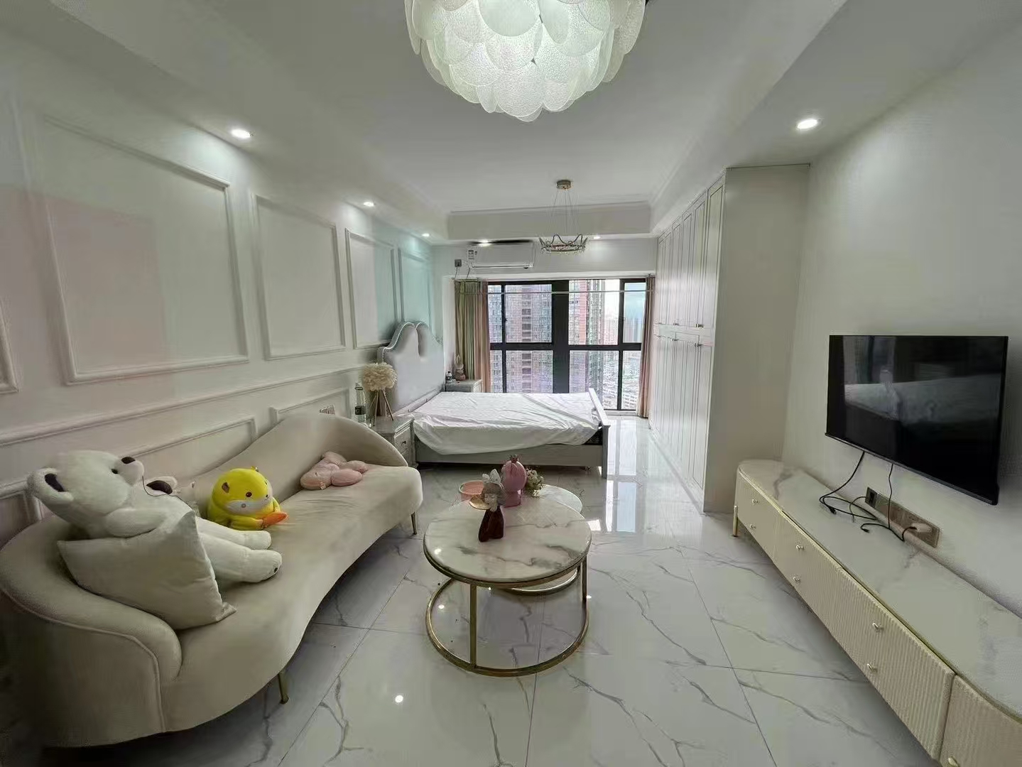 金钟大雁城  1室1厅1卫    1800.0元/月室内图