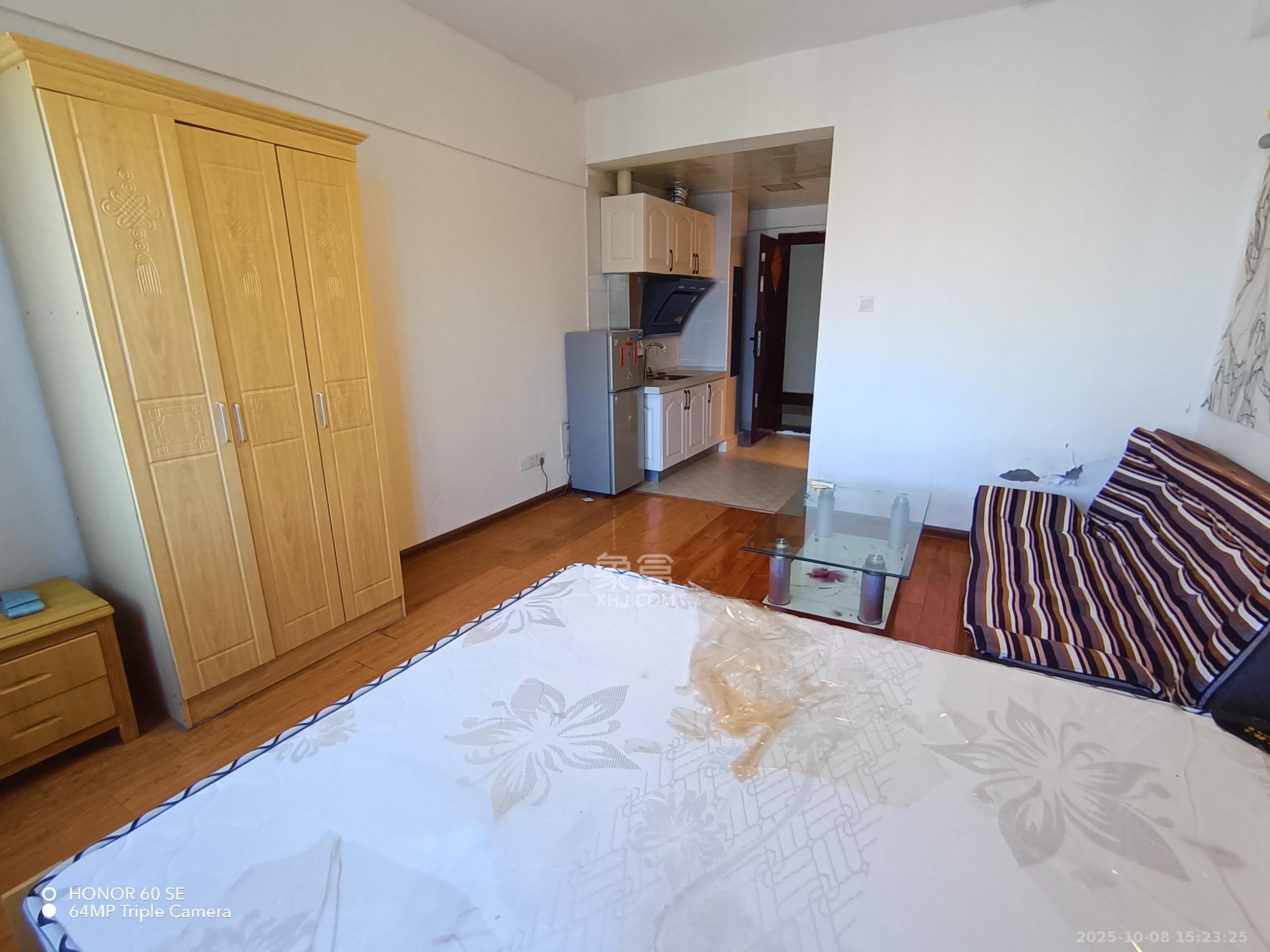 钰龙天下二期(钰龙佳园)  1室1厅1卫    1300.0元/月 钰龙天下二期(钰龙佳园)  1室1厅1卫    1300.0元/月室内图