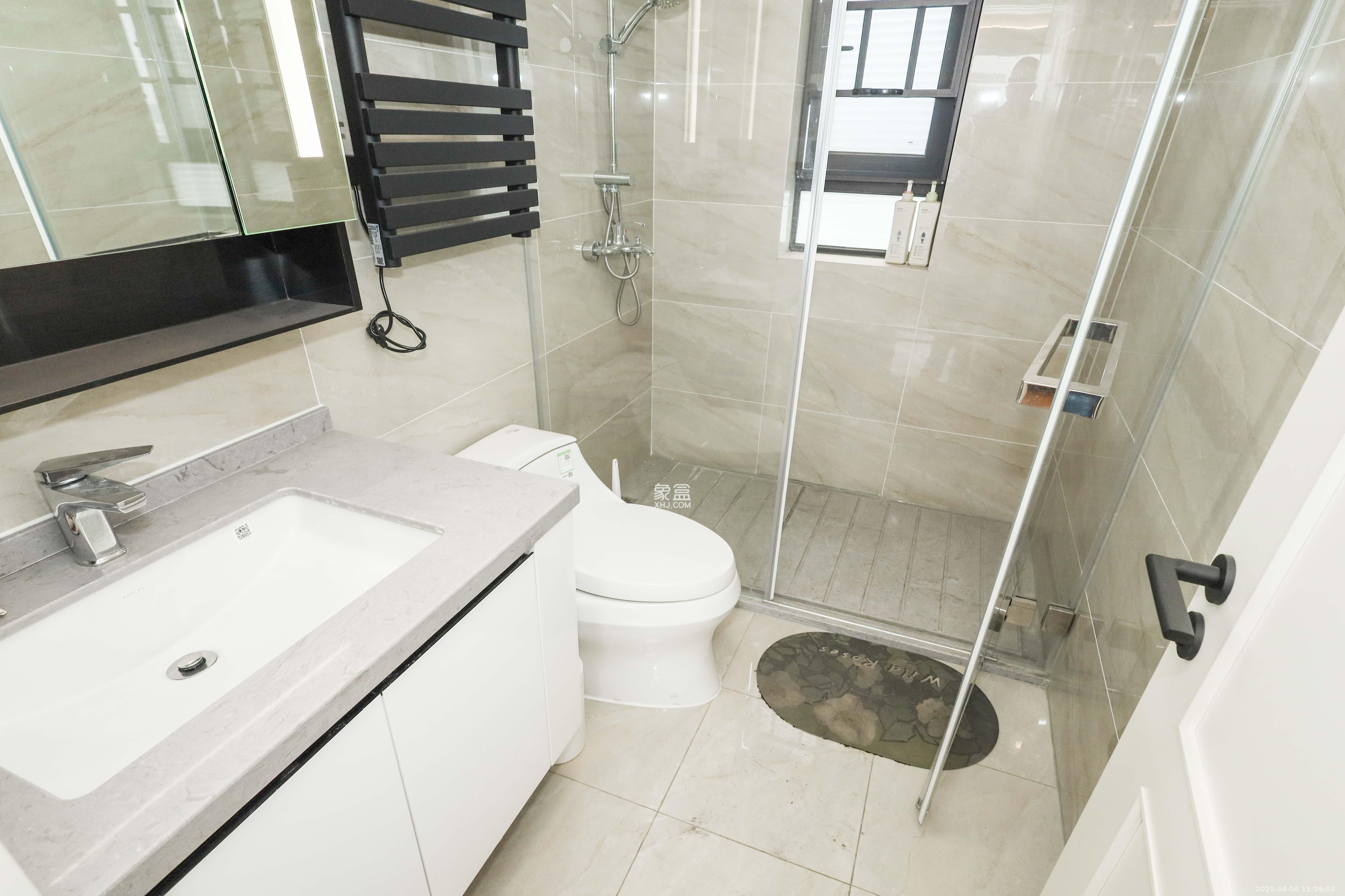 万科金色梦想A区  4室2厅2卫    3500.0元/月室内图