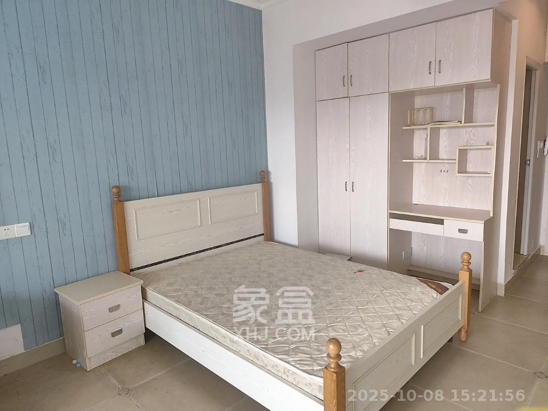 怡海星城  1室1厅1卫    1000.0元/月