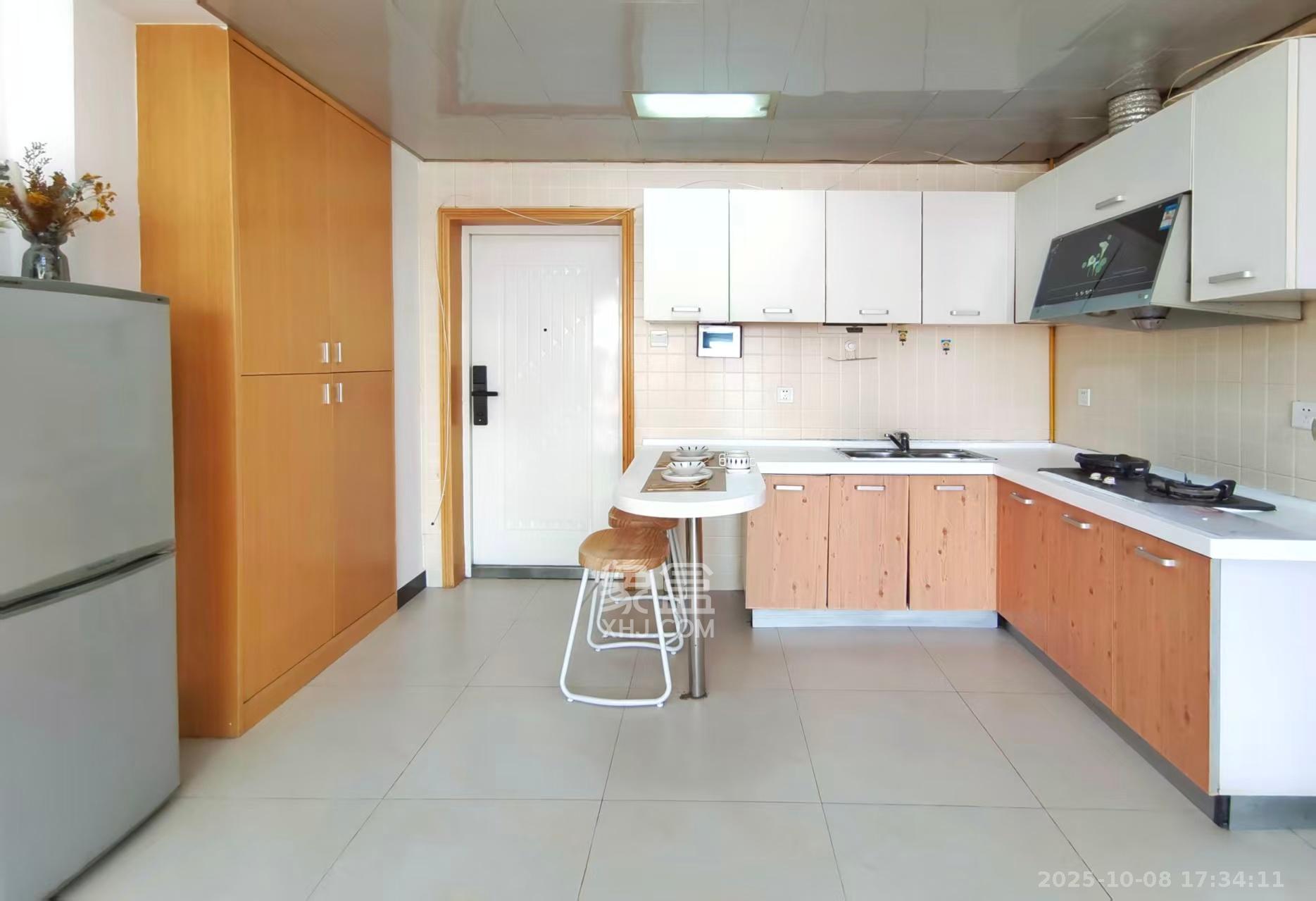 芙蓉上河图 2室1厅1卫 2400.0元/月 芙蓉上河图 2室1厅1卫 2400.0元/月室内图