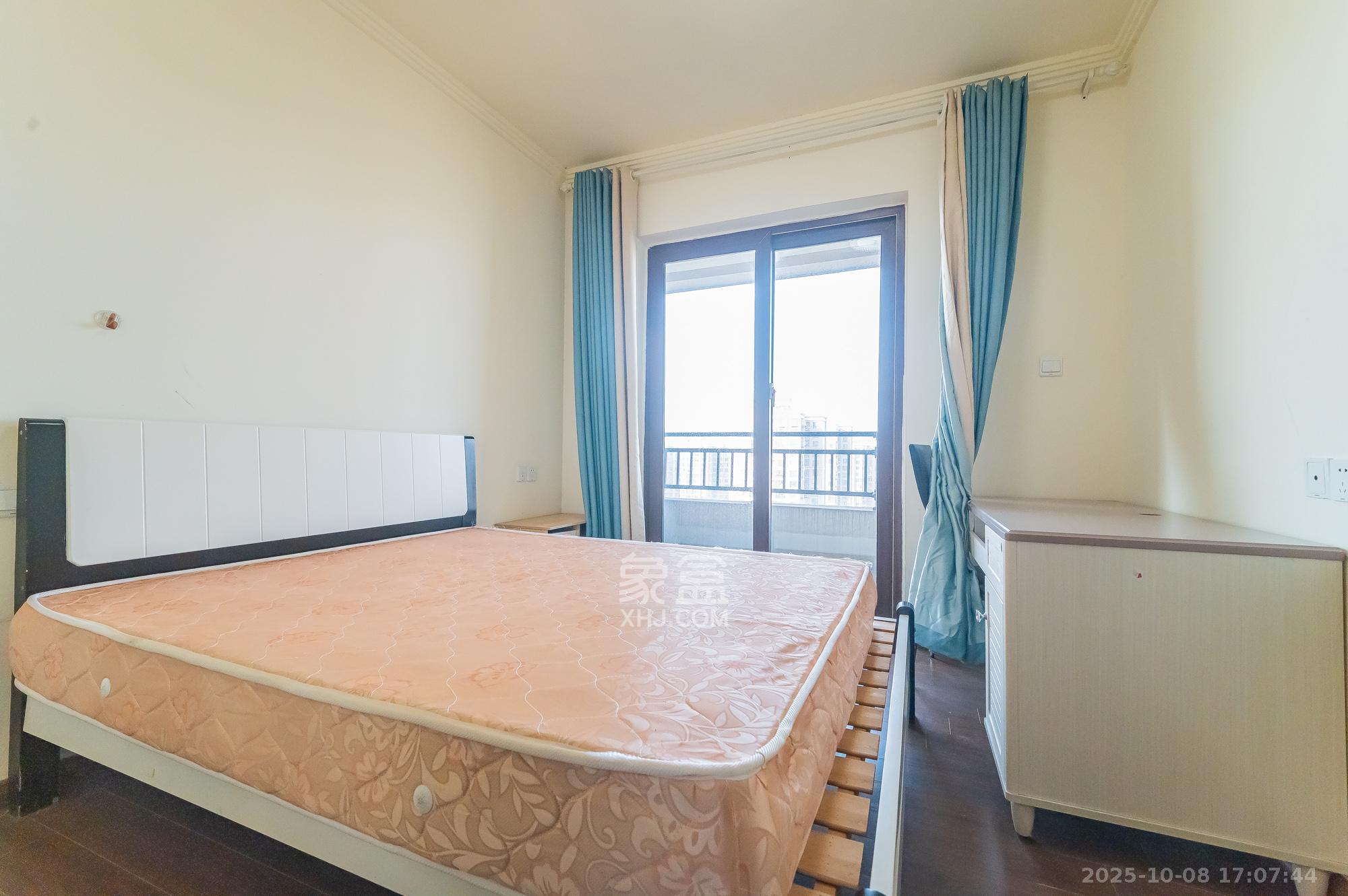 碧桂园中央花园  4室2厅2卫    116.8万 碧桂园中央花园  4室2厅2卫    116.8万卧室