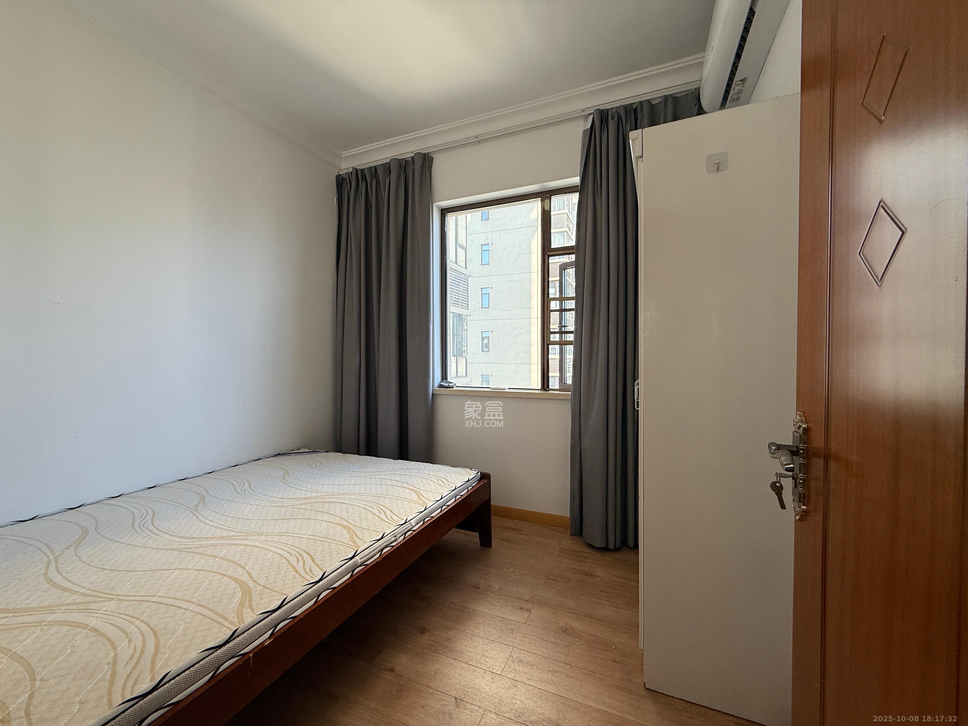 江山帝景哈佛  3室2厅1卫    2200.0元/月 江山帝景哈佛  3室2厅1卫    2200.0元/月室内图