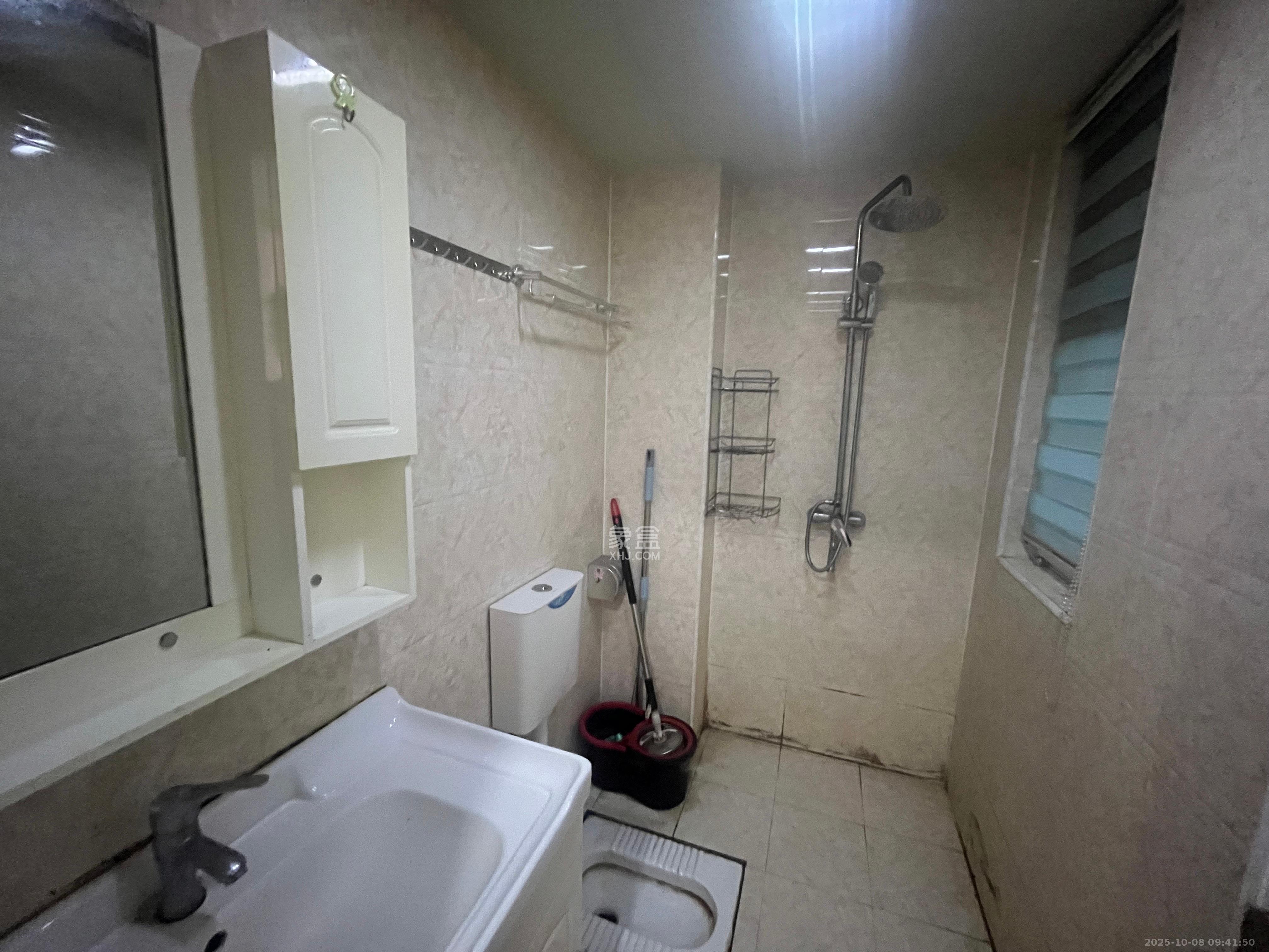 金科时代中心  2室1厅1卫    2200.0元/月室内图