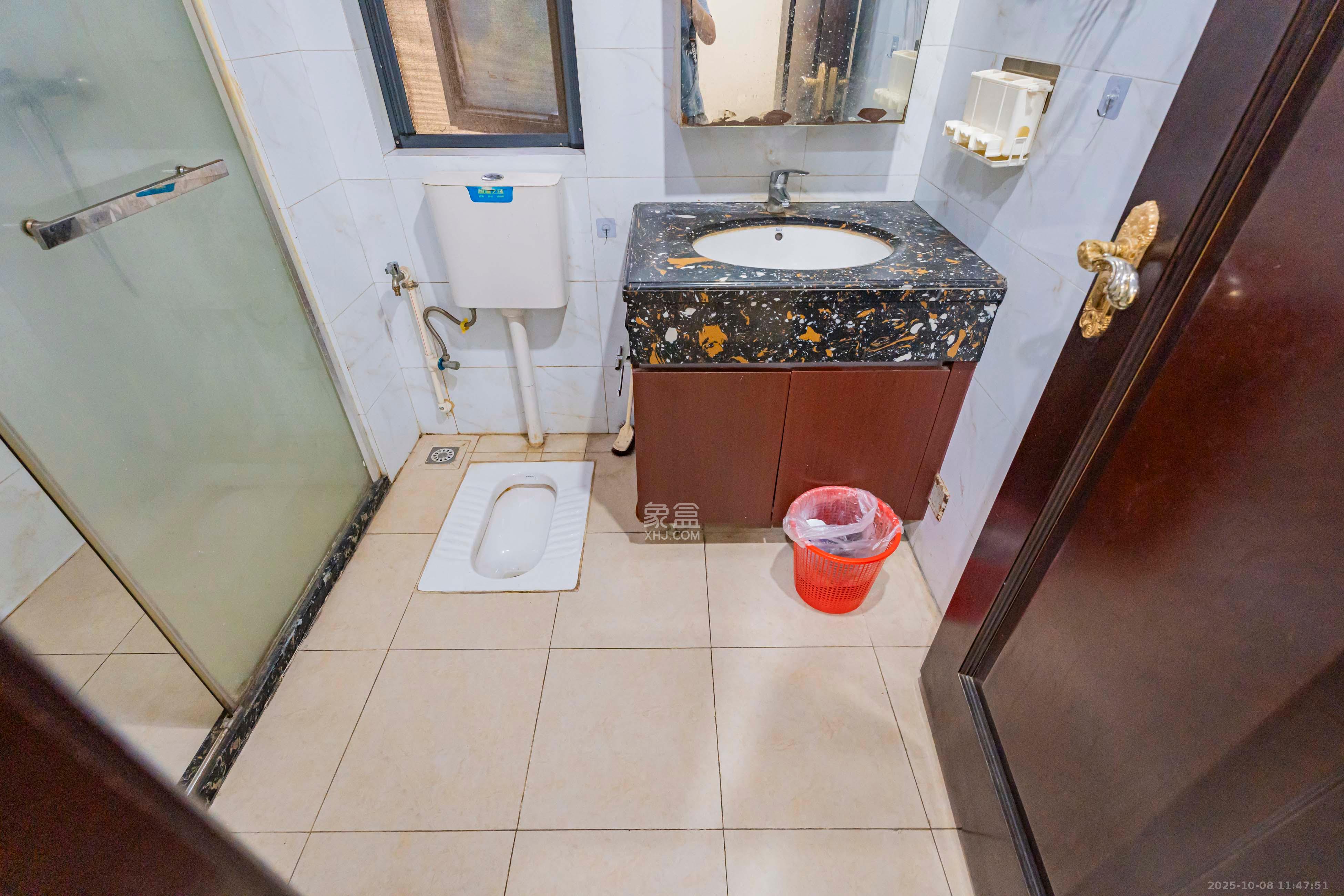 恒大雅苑  3室2厅2卫    2200.0元/月 恒大雅苑  3室2厅2卫    2200.0元/月室内图