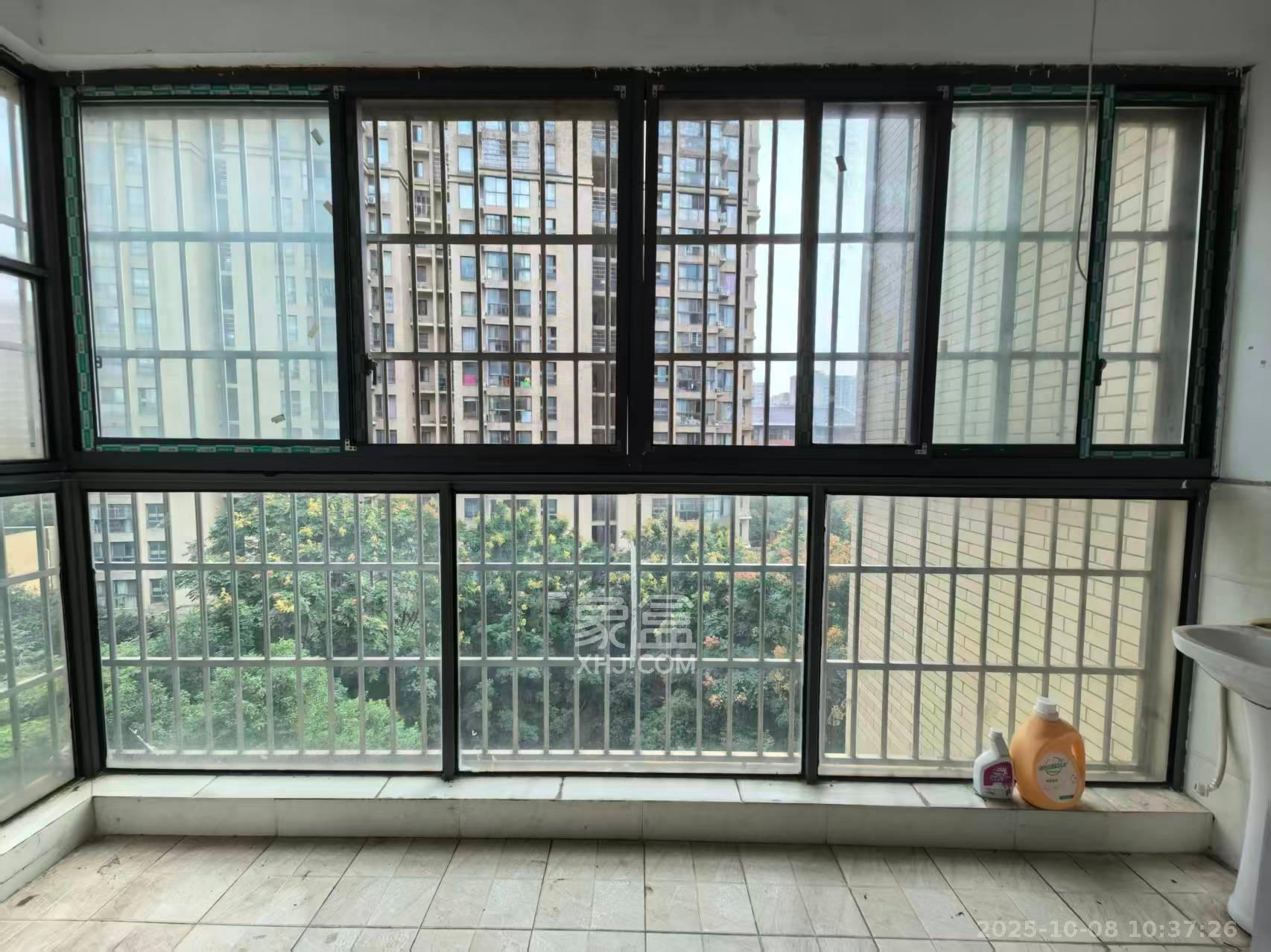 鑫远熙山 4室2厅2卫 2450.0元/月 鑫远熙山 4室2厅2卫 2450.0元/月室内图