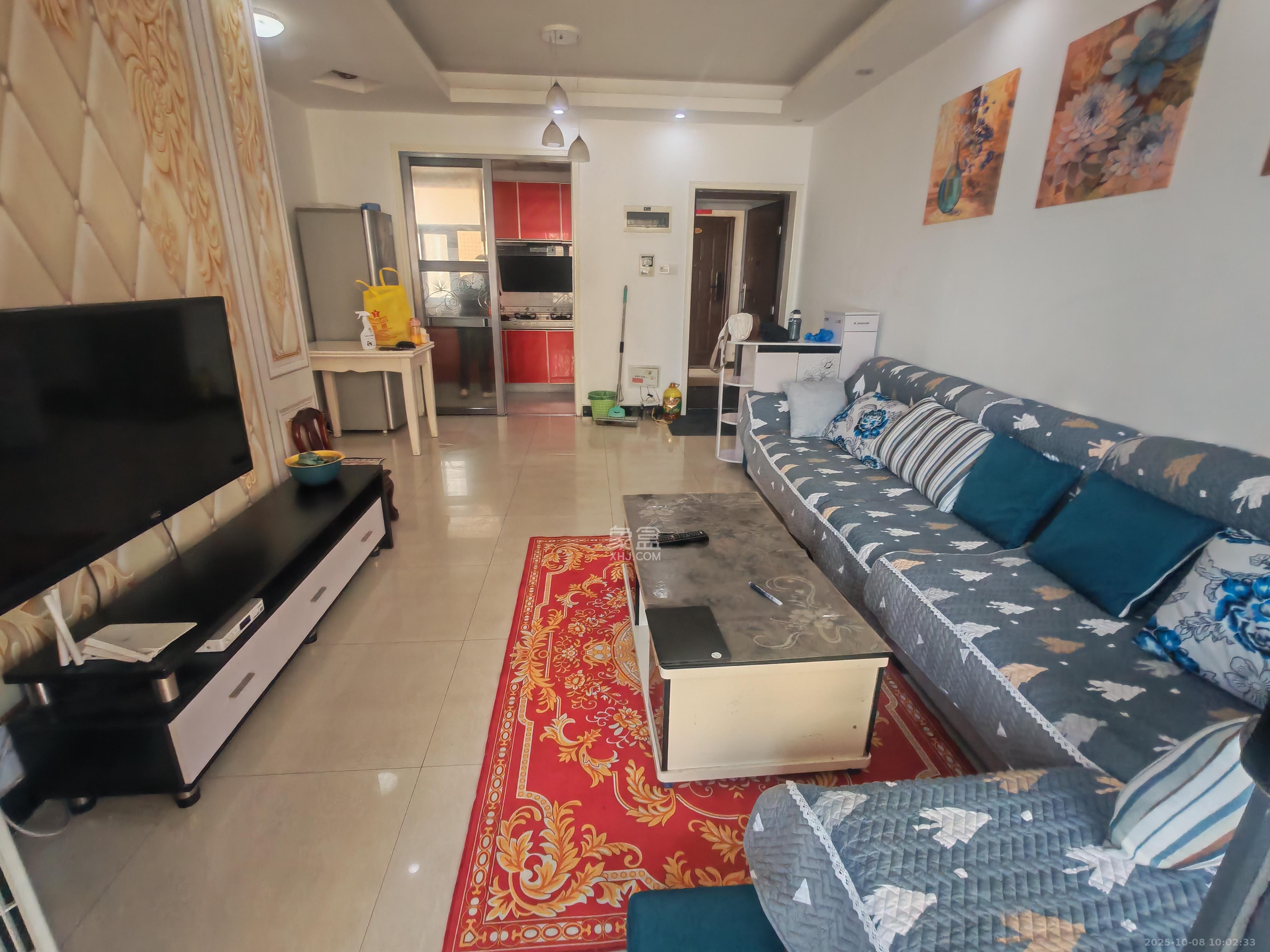 香樟兰亭(朗峰苑)  4室2厅1卫    2600.0元/月 香樟兰亭(朗峰苑)  4室2厅1卫    2600.0元/月室内图