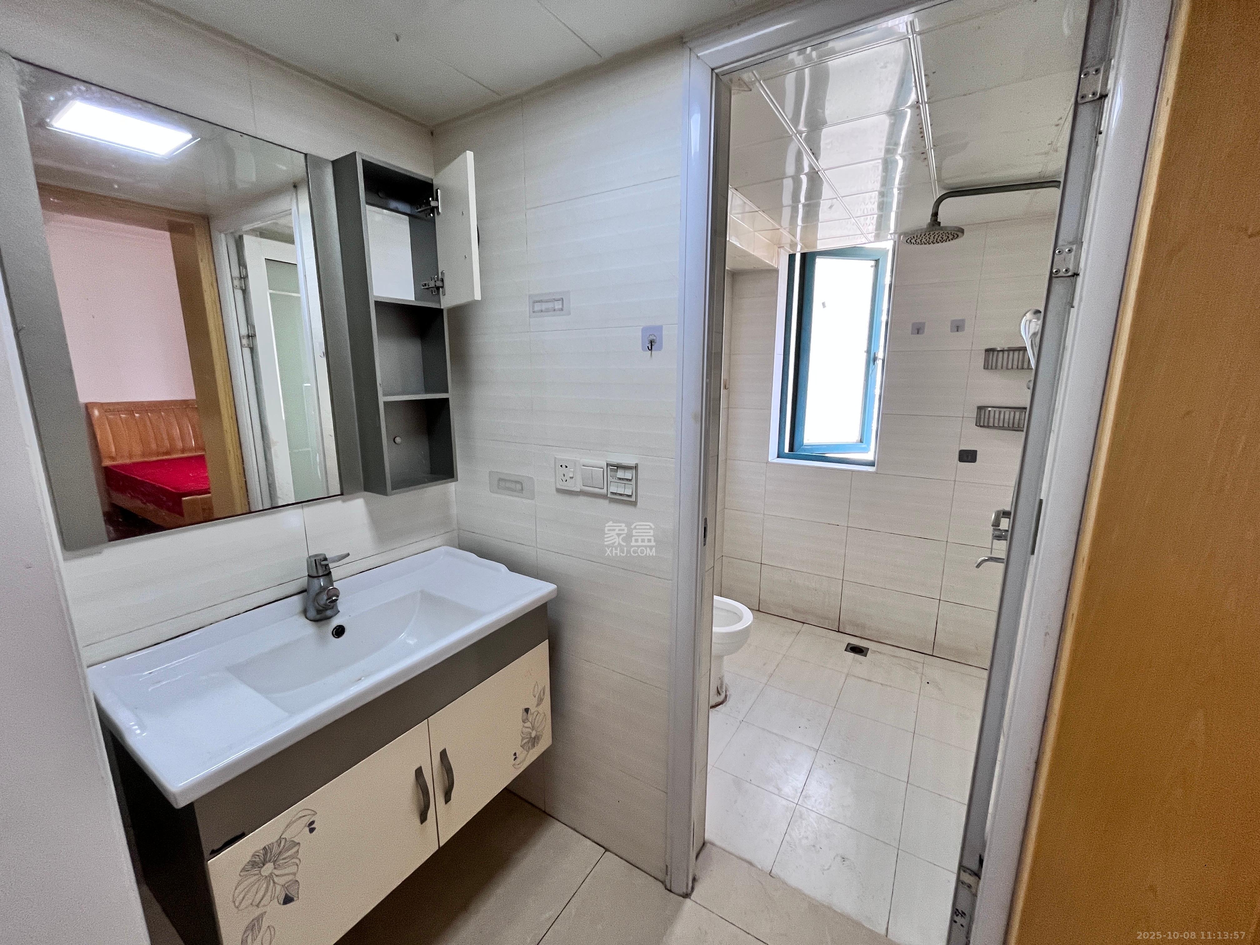 蝴蝶谷  2室2厅1卫    1600.0元/月室内图