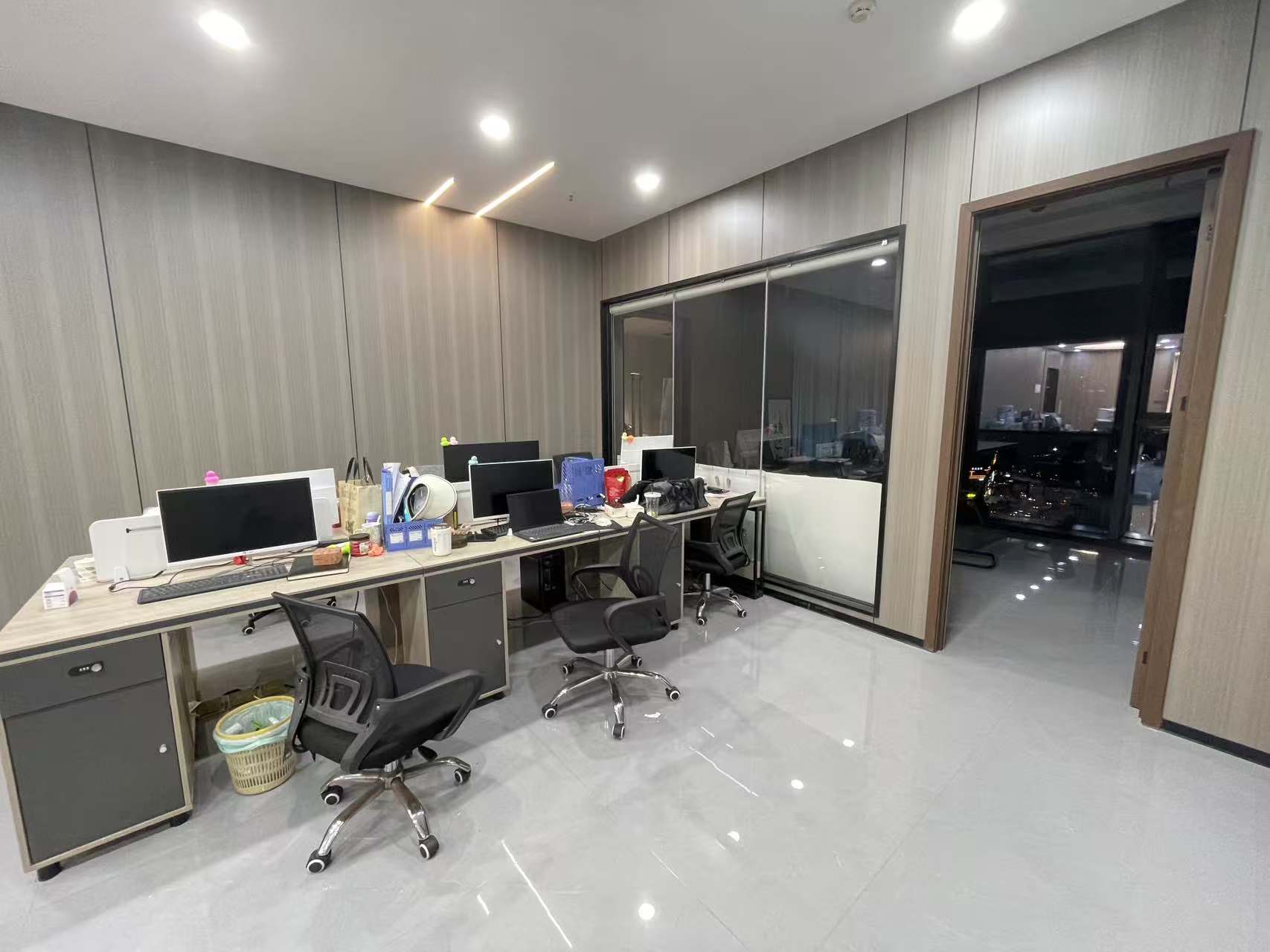 绿地领海广场   220.0㎡      18000.0元/月室内图