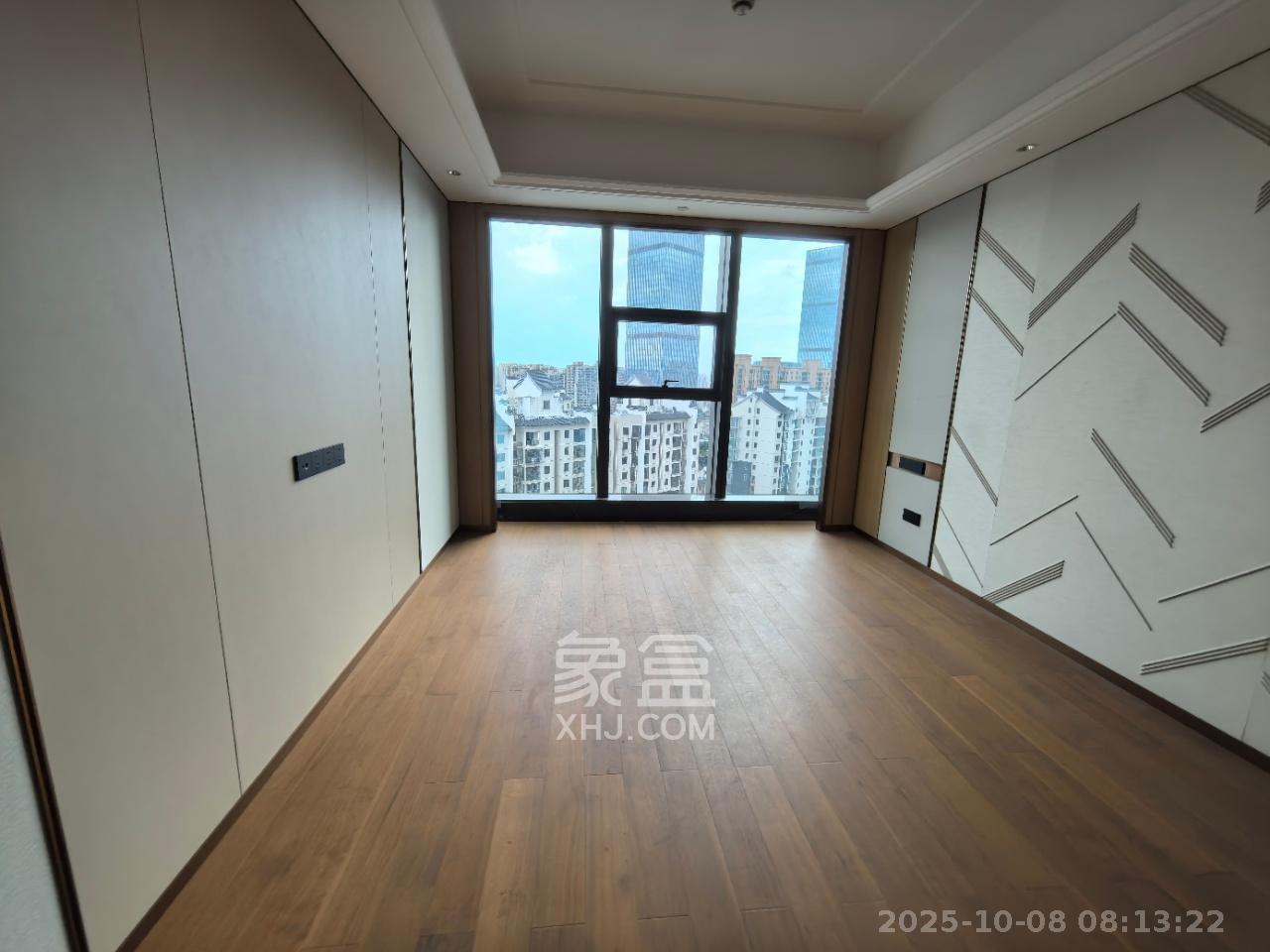 运达中央广场三期  3室2厅2卫    9000.0元/月室内图