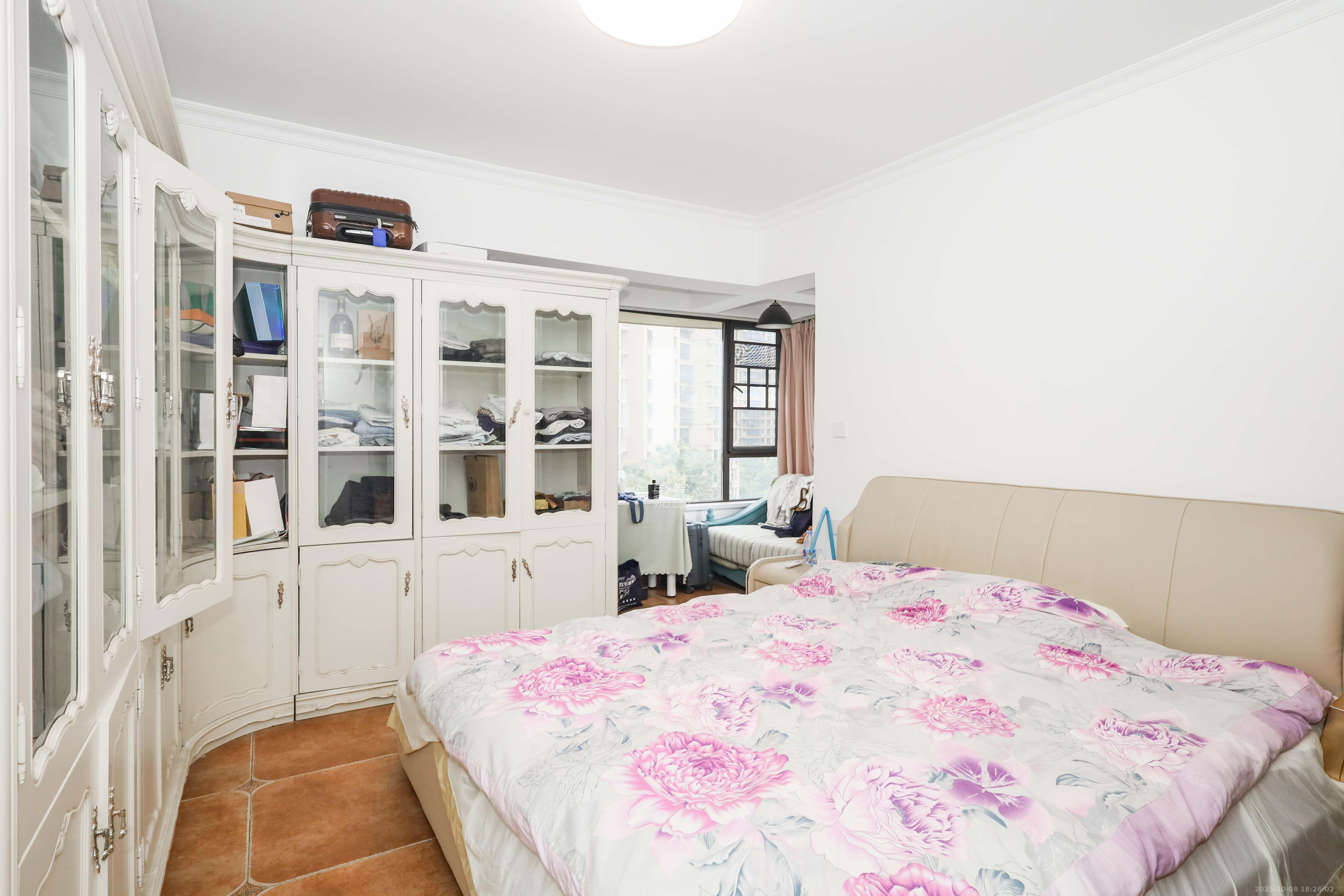 保利麓谷林语D区  4室2厅2卫    128.0万卧室