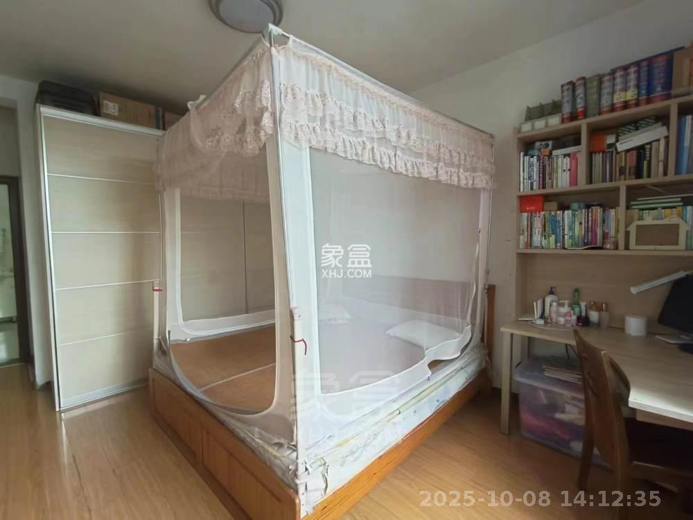 嘉盛华府 3室2厅2卫 1300.0元/月 嘉盛华府 3室2厅2卫 1300.0元/月室内图