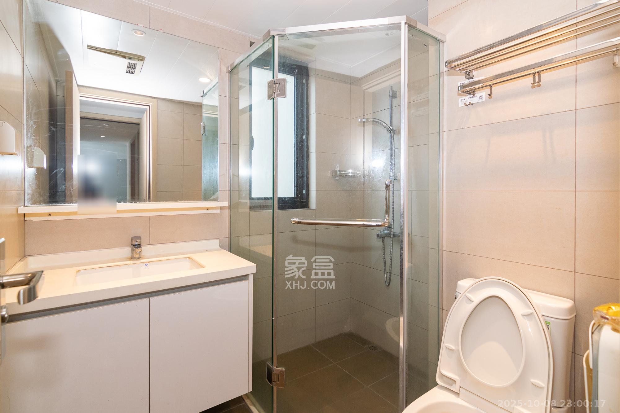 时代年华 3室2厅2卫 85.0万 时代年华 3室2厅2卫 85.0万卫生间