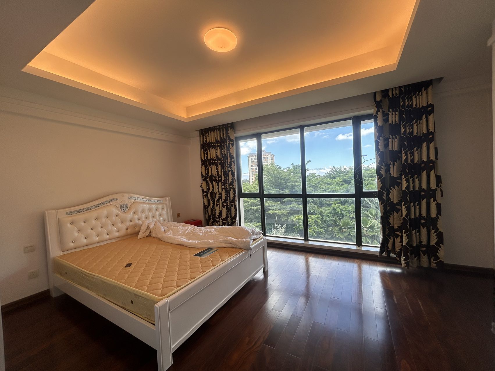 万科浪琴湾 3室2厅2卫 5000.0元/月 万科浪琴湾 3室2厅2卫 5000.0元/月室内图