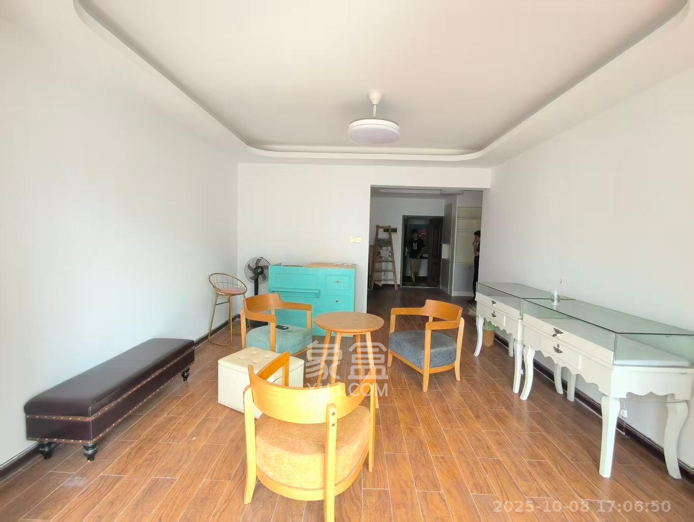 九华新都汇 2室2厅1卫 1400.0元/月 九华新都汇 2室2厅1卫 1400.0元/月室内图