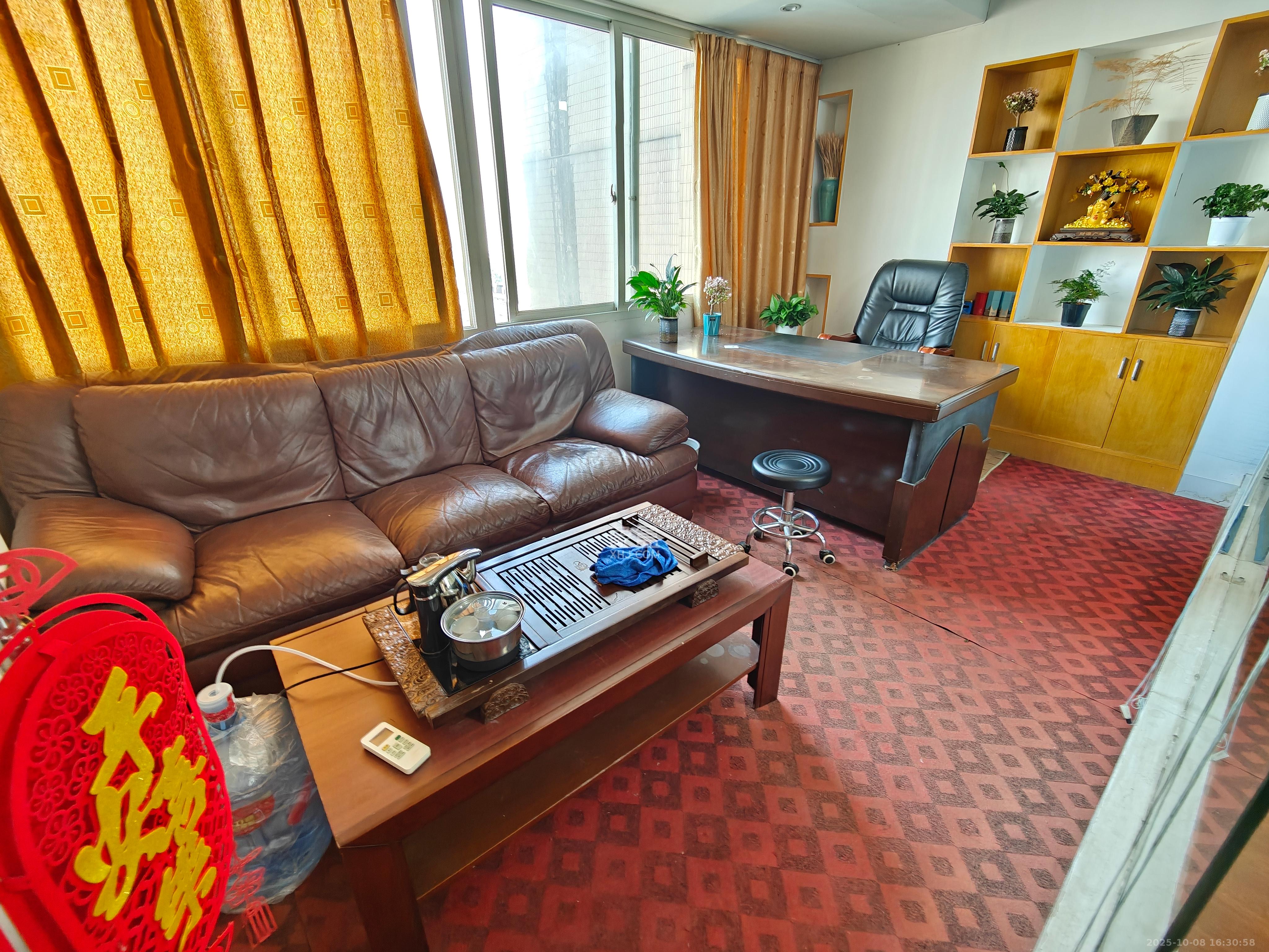 玛依拉山庄 1室1厅1卫 1400.0元/月 玛依拉山庄 1室1厅1卫 1400.0元/月室内图