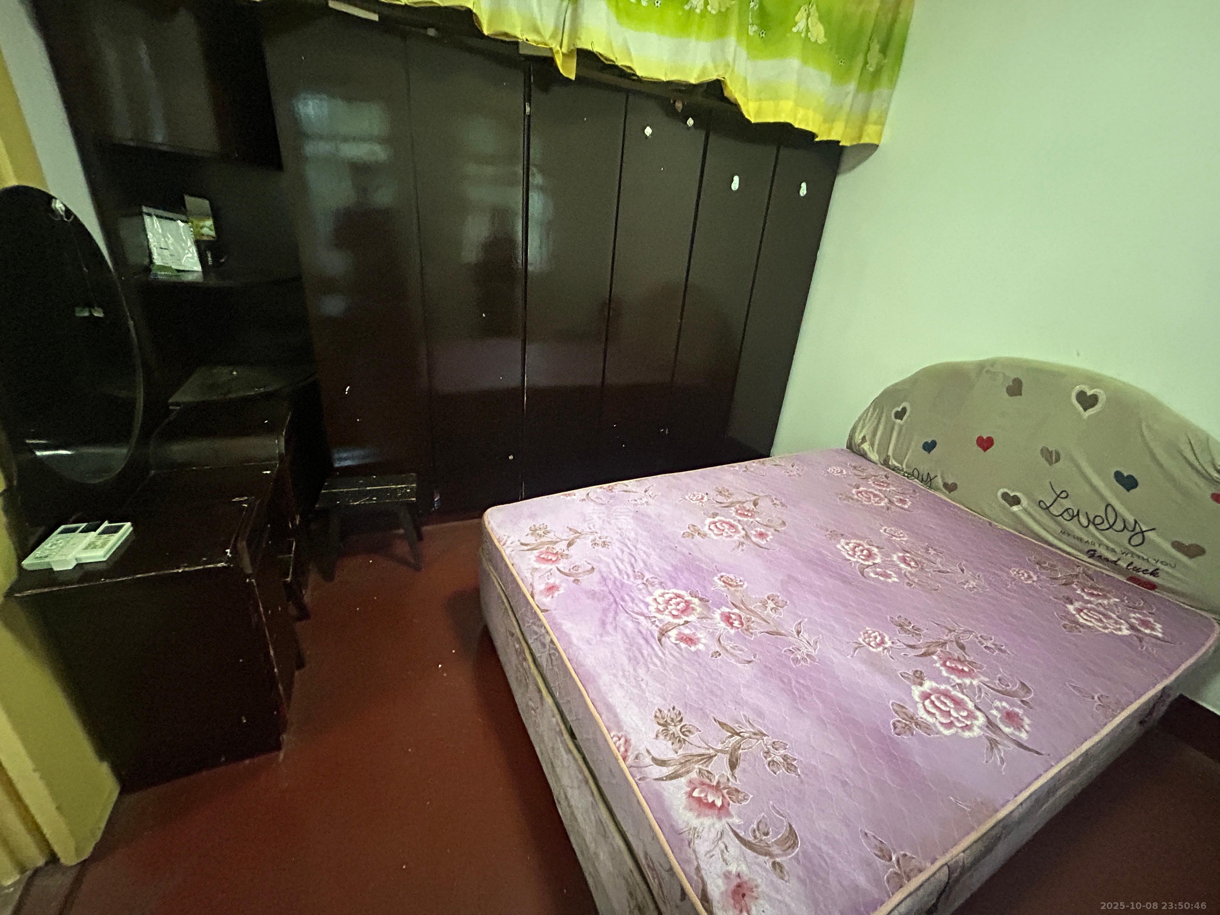 长坡水利水电机械厂宿舍  1室1厅0卫    1000.0元/月室内图