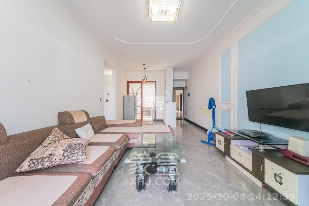 华润置地广场二期 3室2厅1卫 2100.0元/月 华润置地广场二期 3室2厅1卫 2100.0元/月室内图