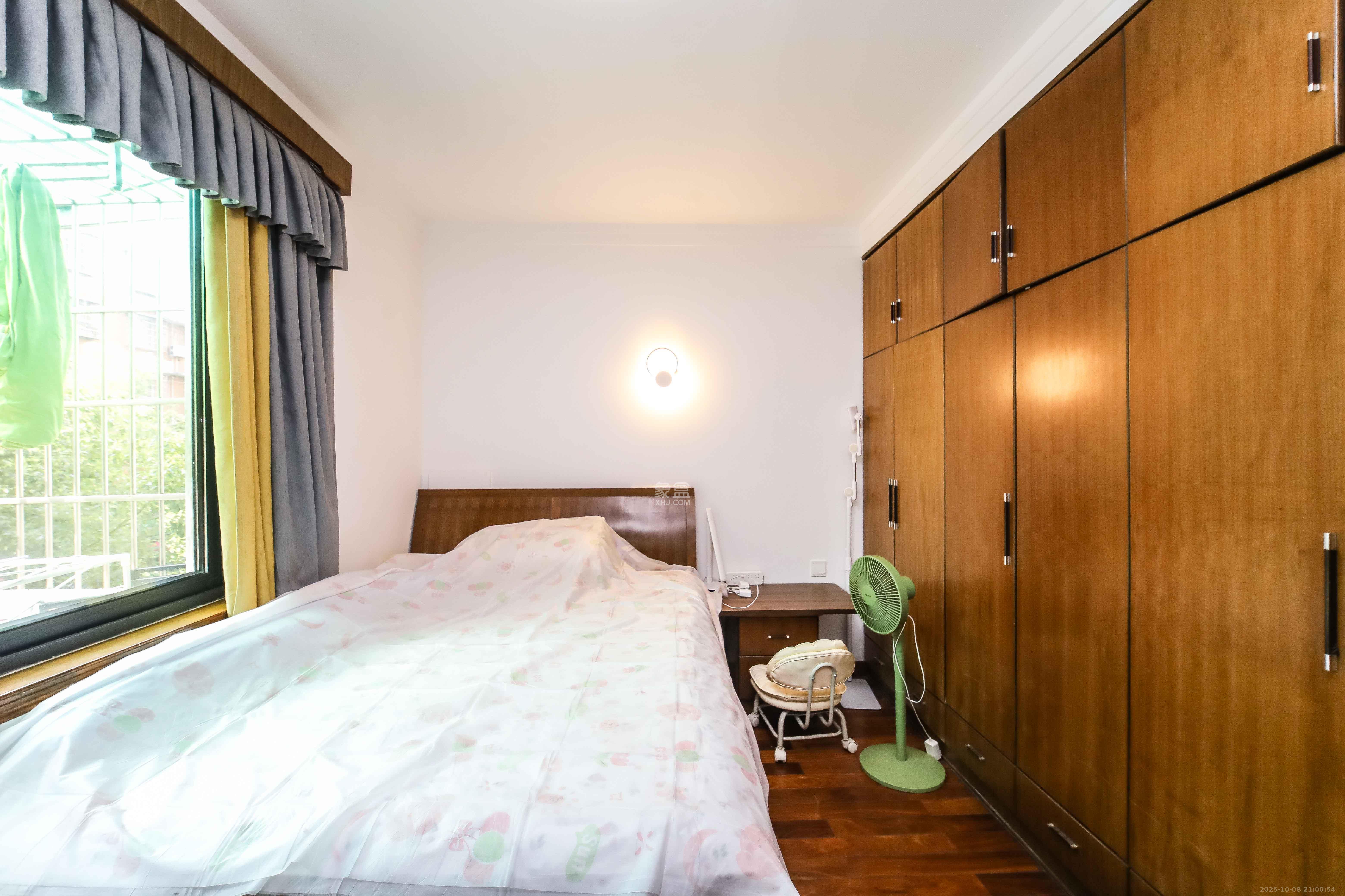 安泰新村 4室2厅2卫 95.0万 安泰新村 4室2厅2卫 95.0万卧室